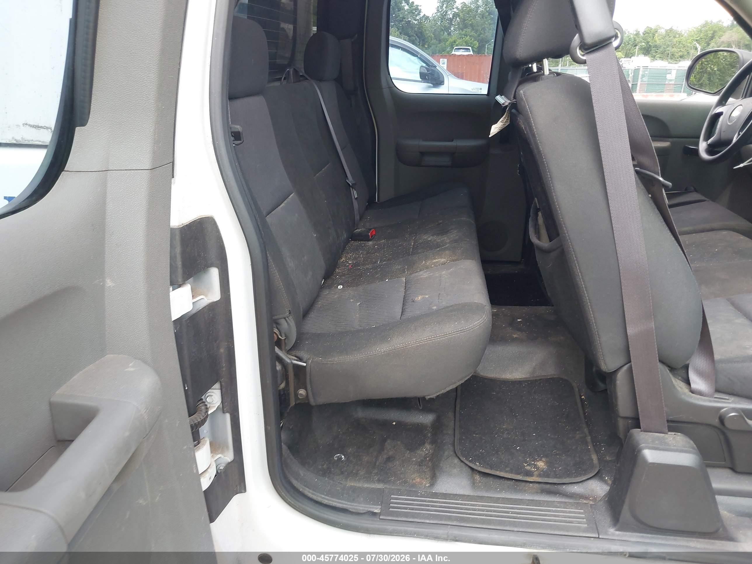 2012 Chevrolet Silverado 1500 Work Truck White vin: 1GCRCPEXXCZ341659