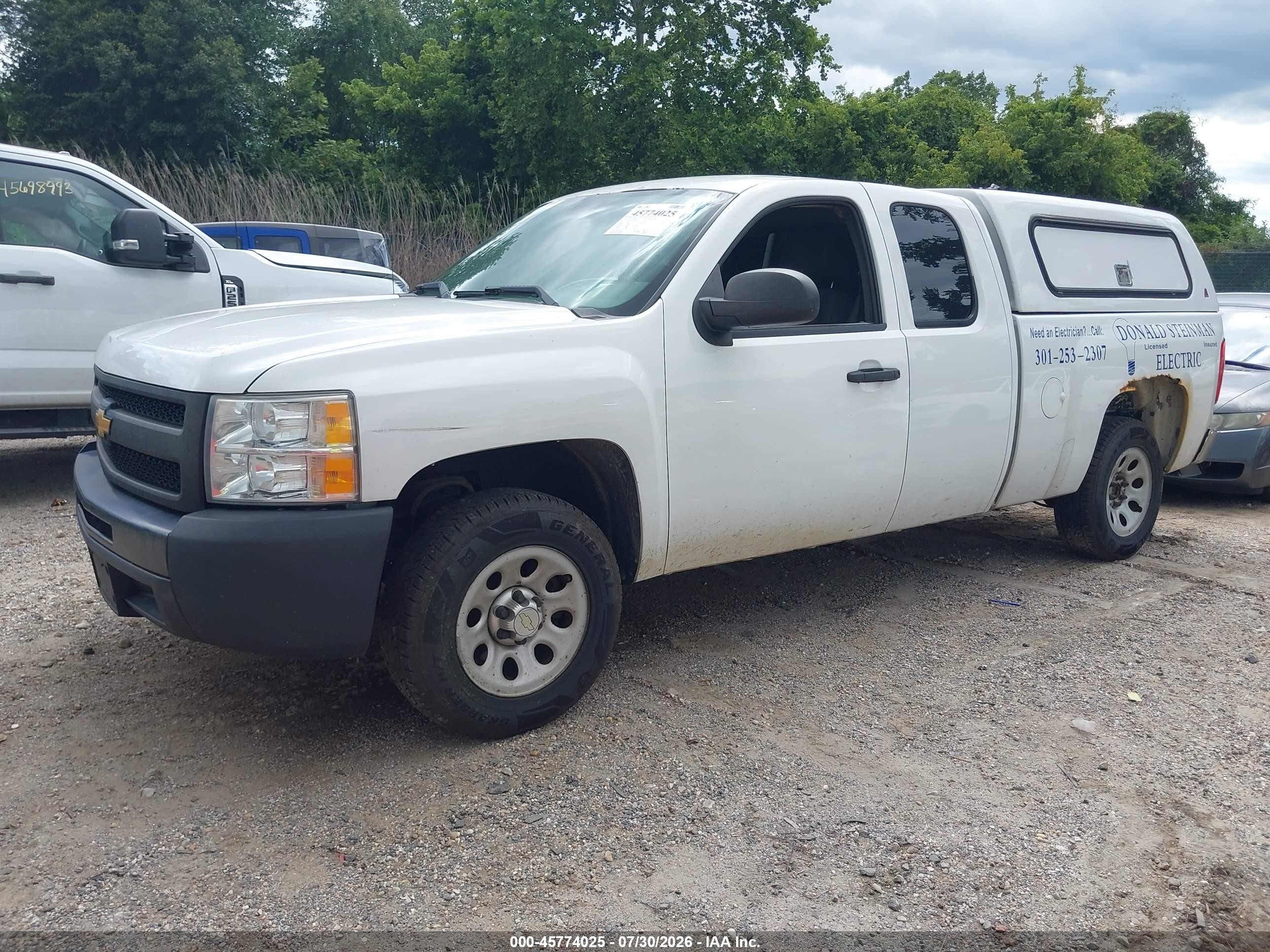 2012 Chevrolet Silverado 1500 Work Truck White vin: 1GCRCPEXXCZ341659