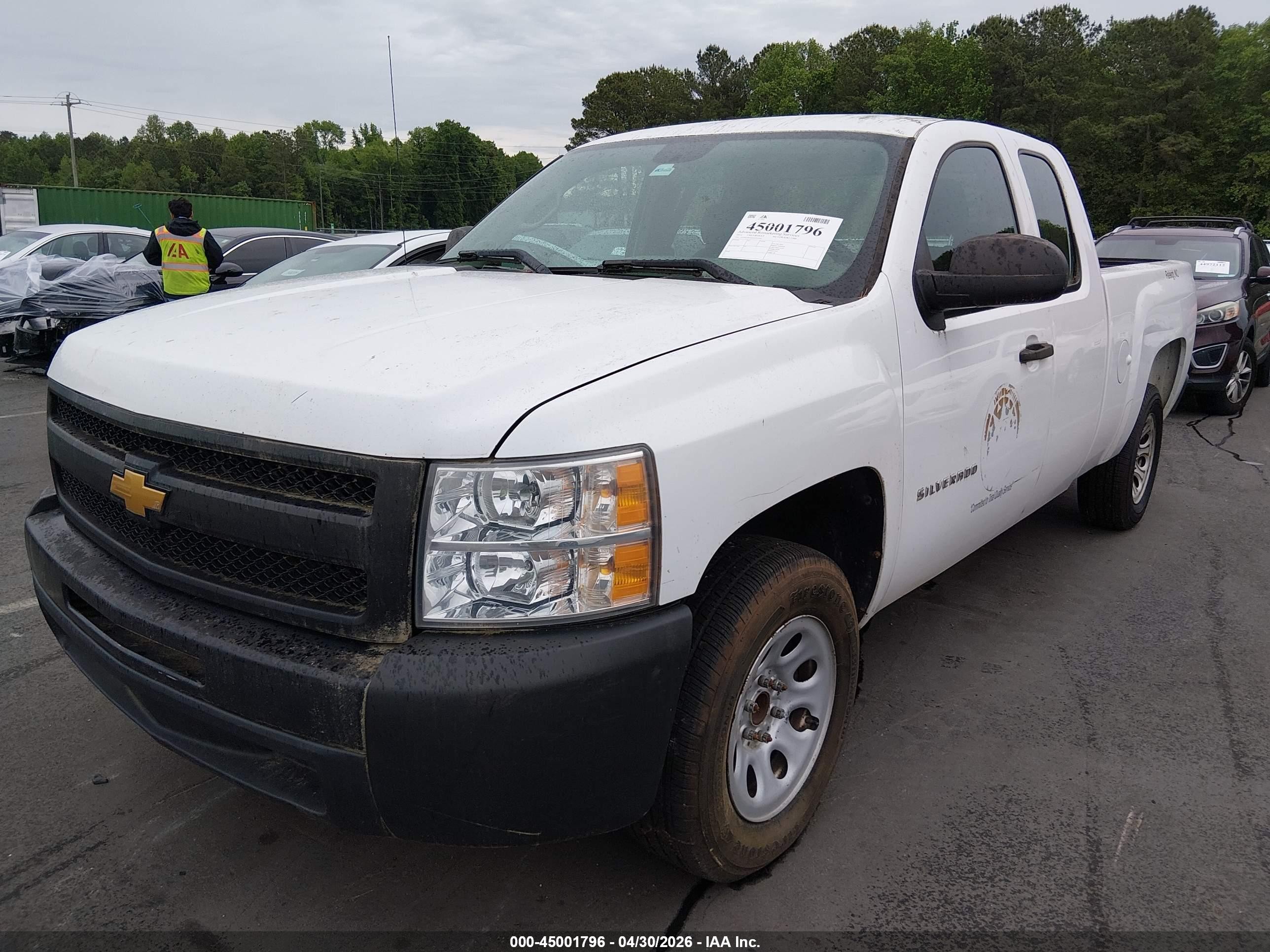 2013 Chevrolet Silverado 1500 Work Truck White vin: 1GCRCPEXXDZ147344