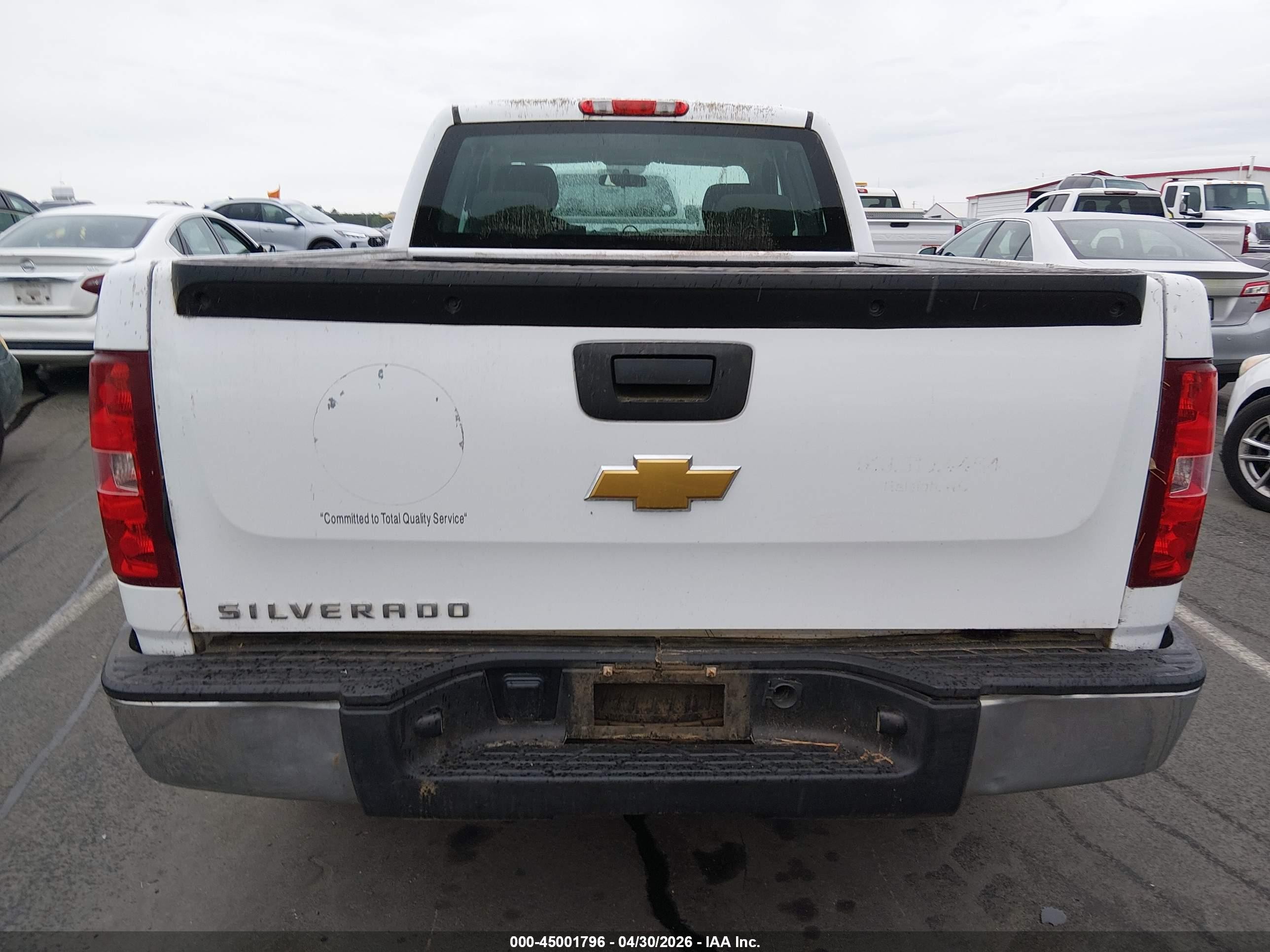 2013 Chevrolet Silverado 1500 Work Truck White vin: 1GCRCPEXXDZ147344