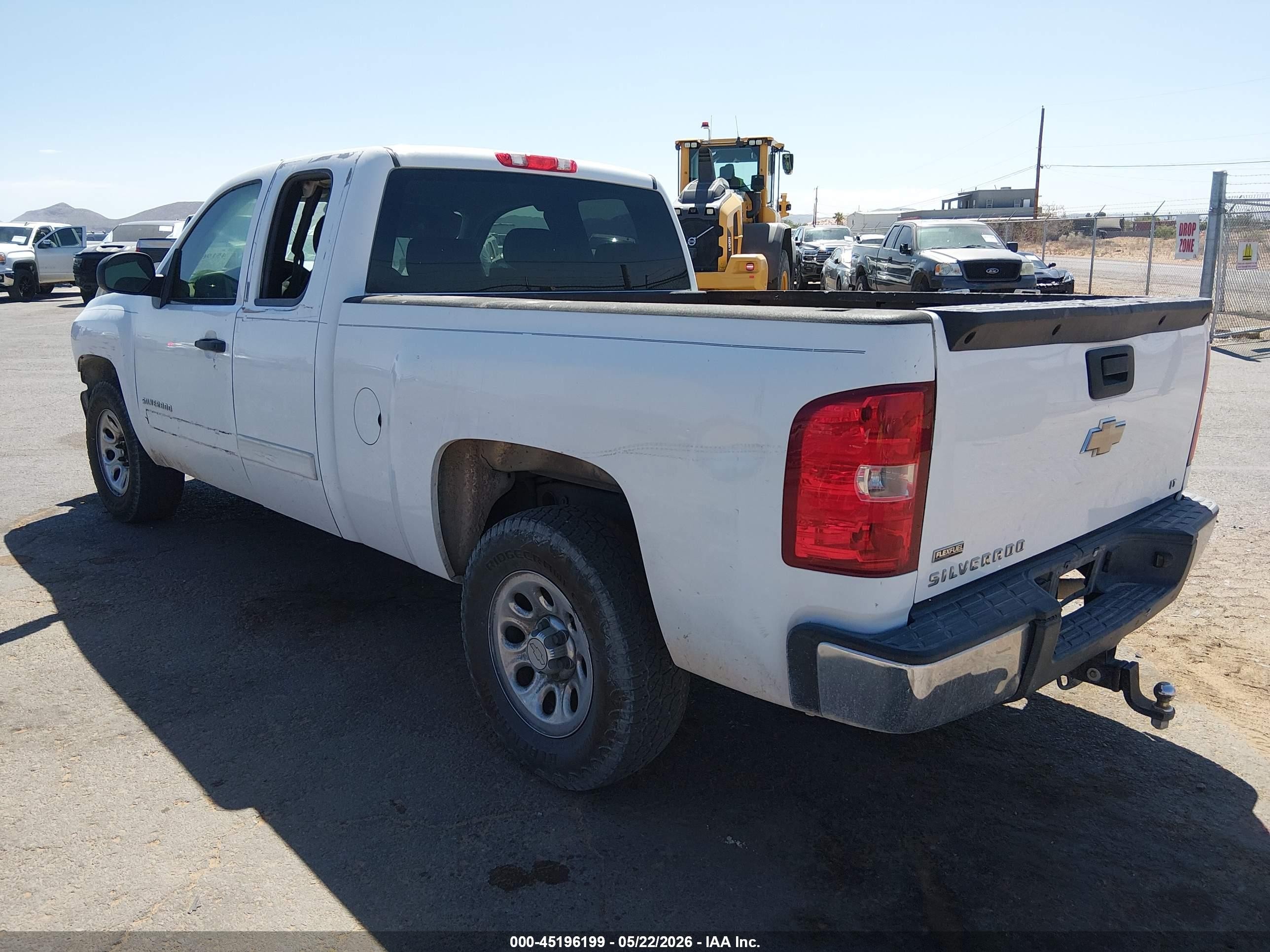 2012 Chevrolet Silverado 1500 Ls White vin: 1GCRCREA1CZ180190