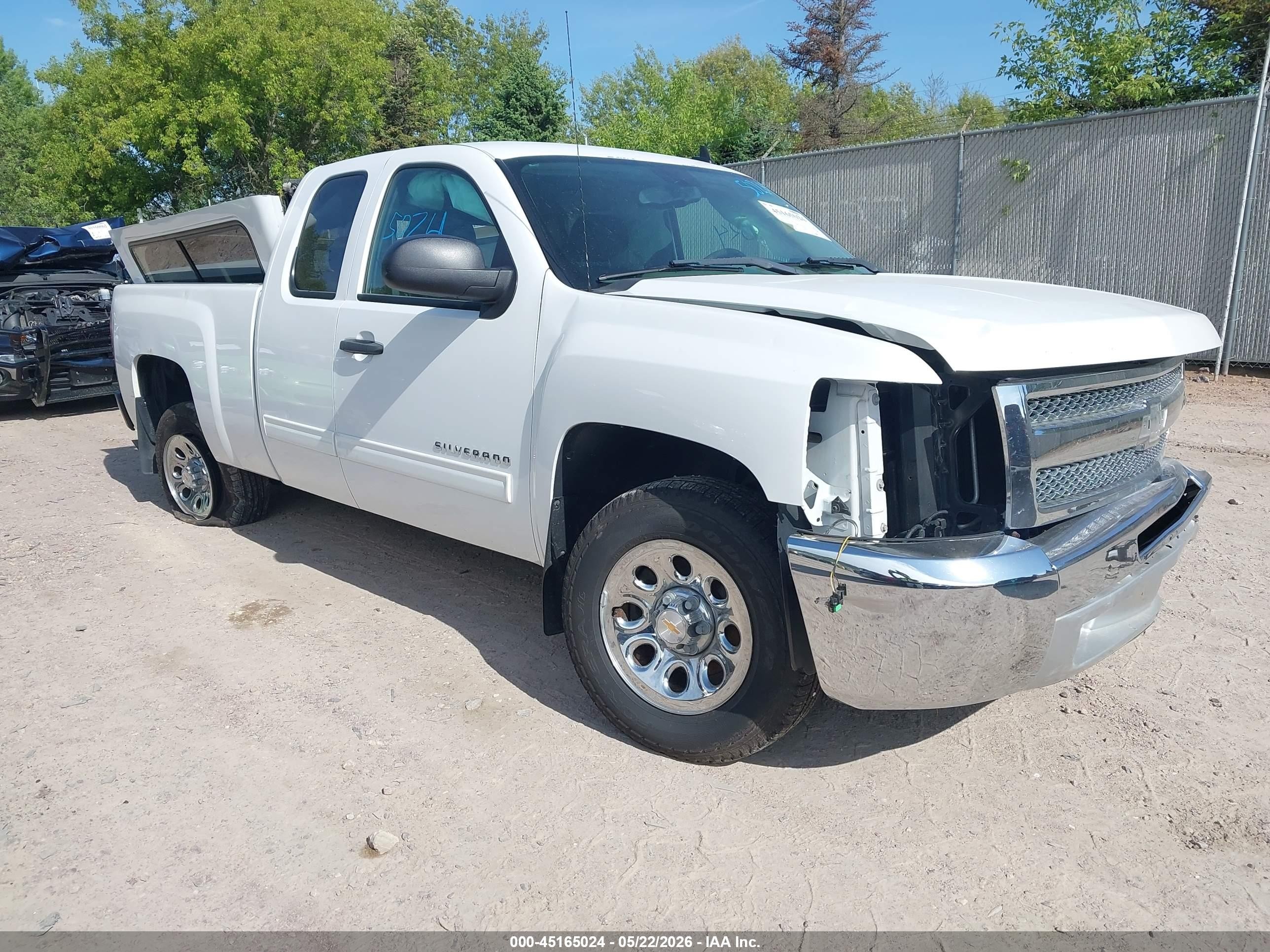 2013 Chevrolet Silverado 1500 Ls White vin: 1GCRCREA1DZ296765