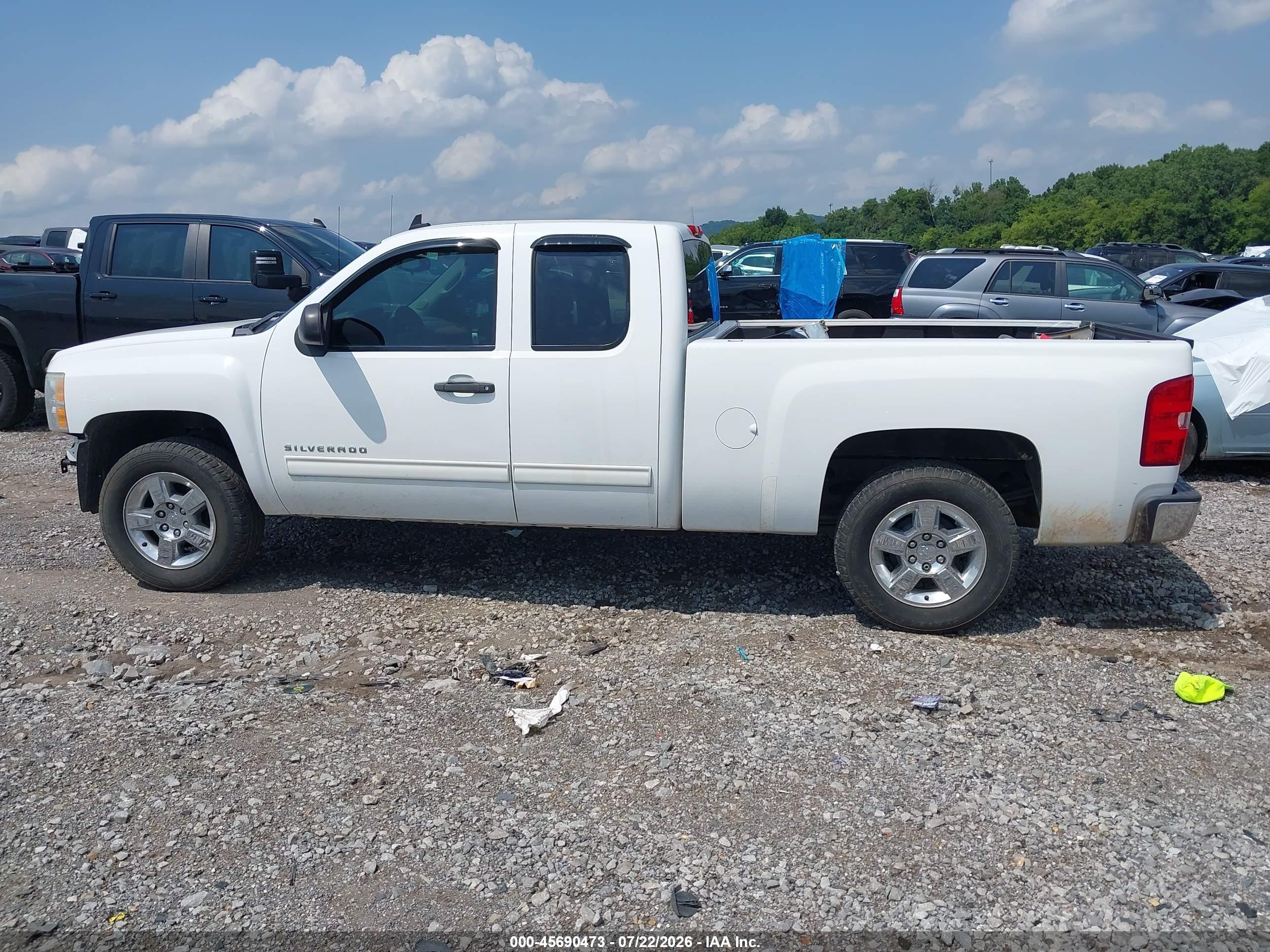 2012 Chevrolet Silverado 1500 Ls White vin: 1GCRCREA4CZ296368