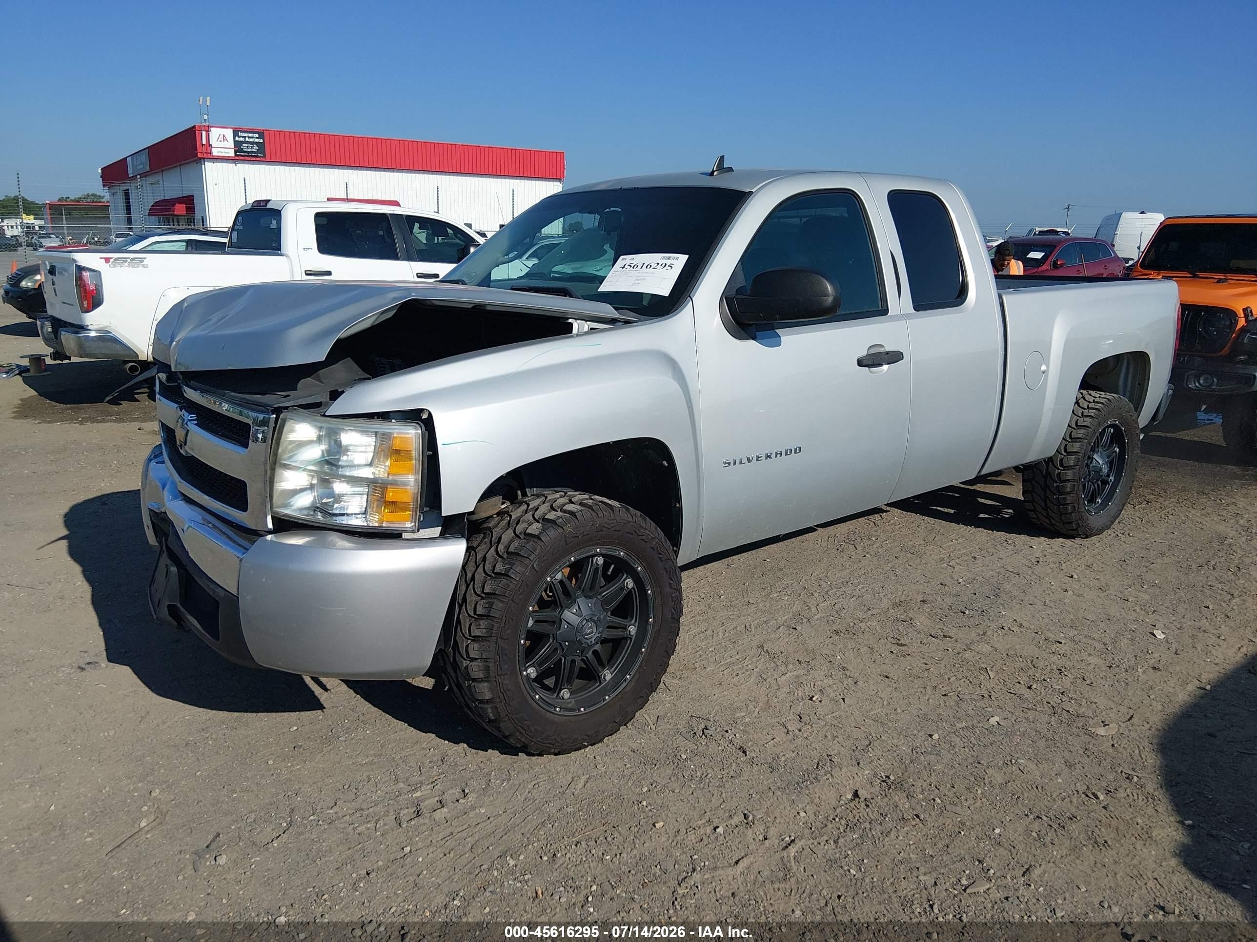 2011 Chevrolet Silverado 1500 Ls Silver vin: 1GCRCREA5BZ428102
