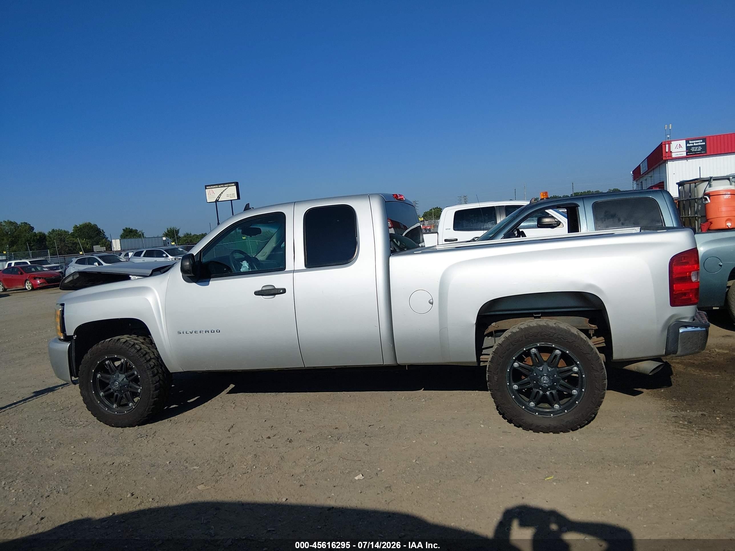 2011 Chevrolet Silverado 1500 Ls Silver vin: 1GCRCREA5BZ428102