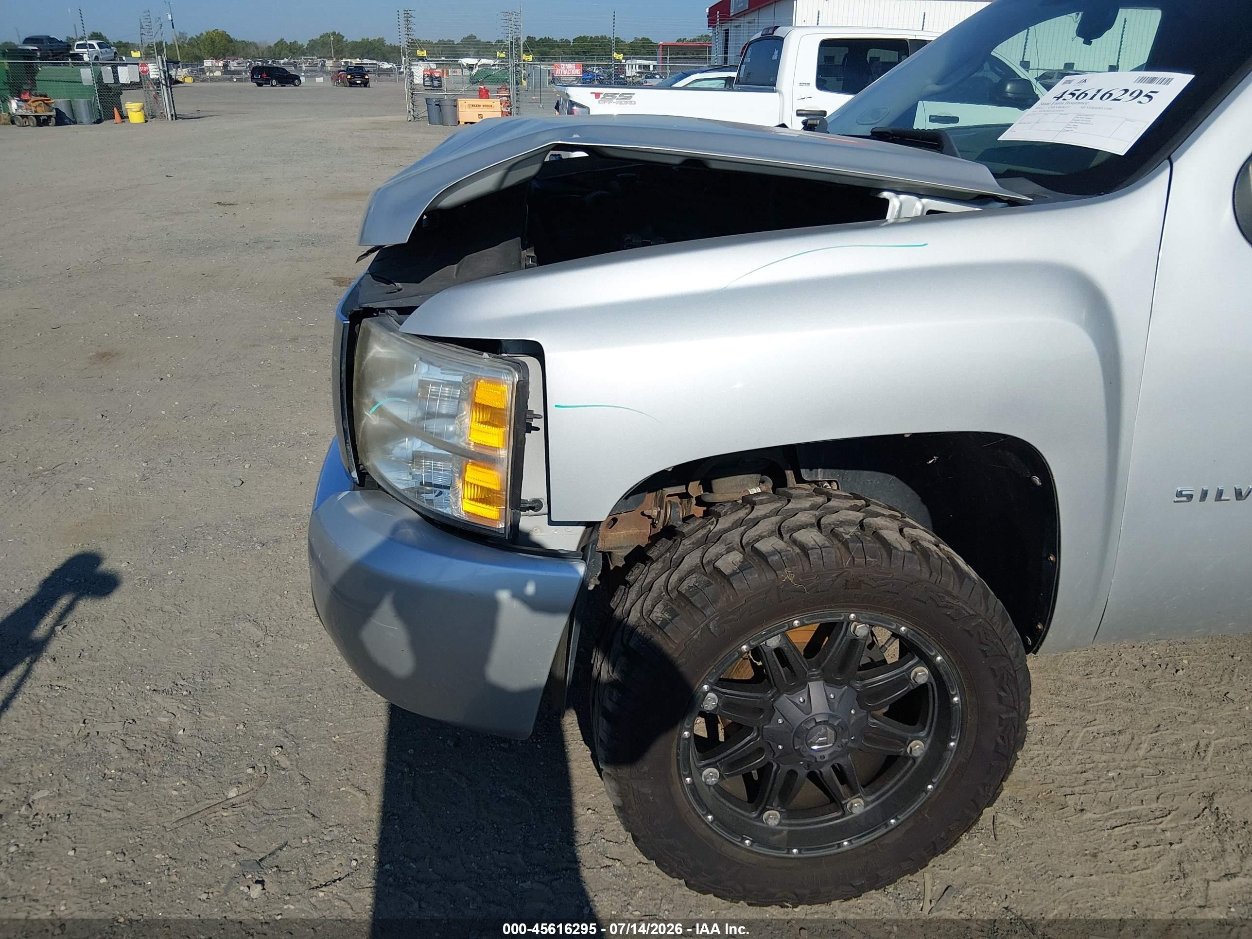 2011 Chevrolet Silverado 1500 Ls Silver vin: 1GCRCREA5BZ428102