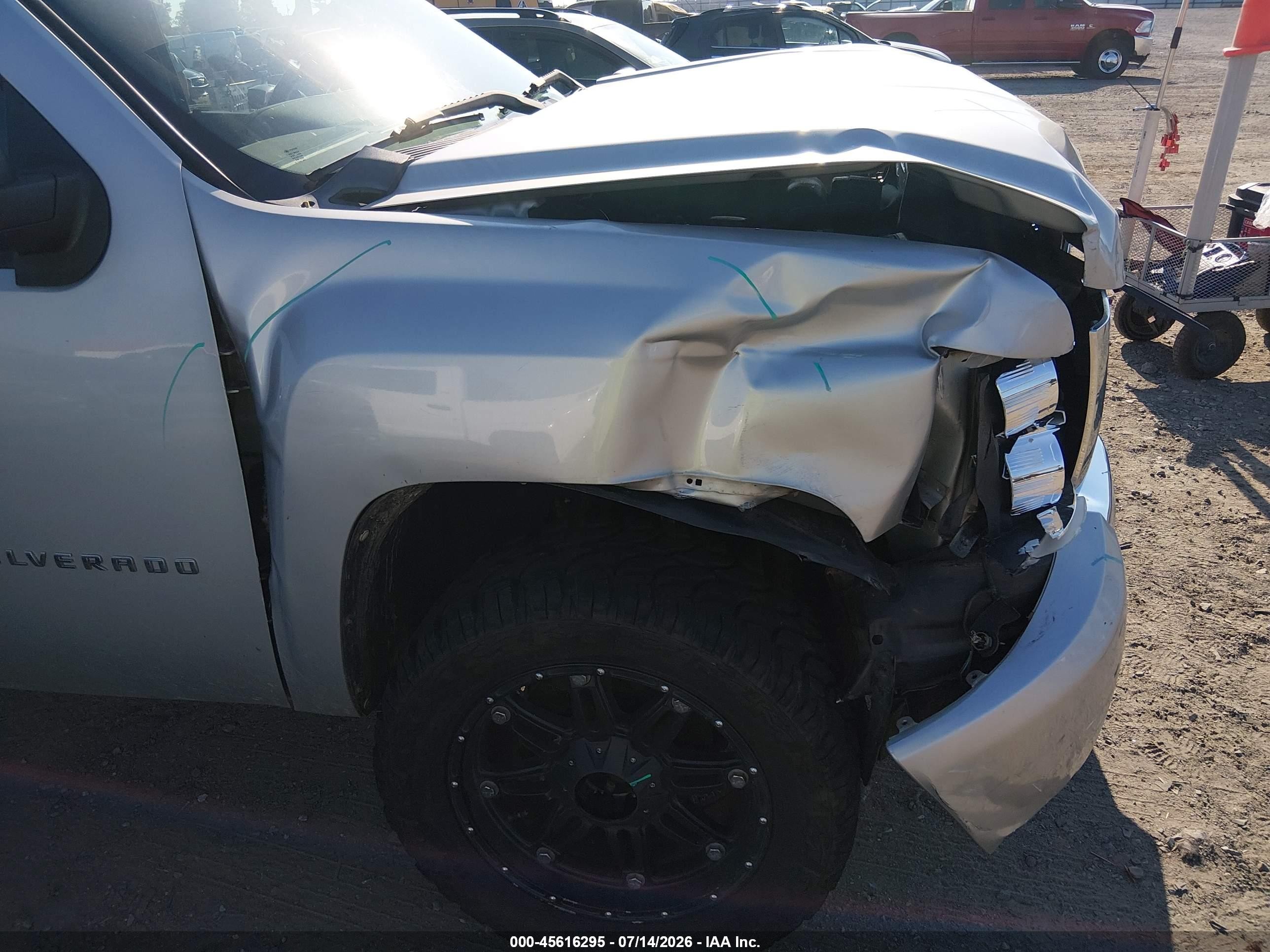 2011 Chevrolet Silverado 1500 Ls Silver vin: 1GCRCREA5BZ428102