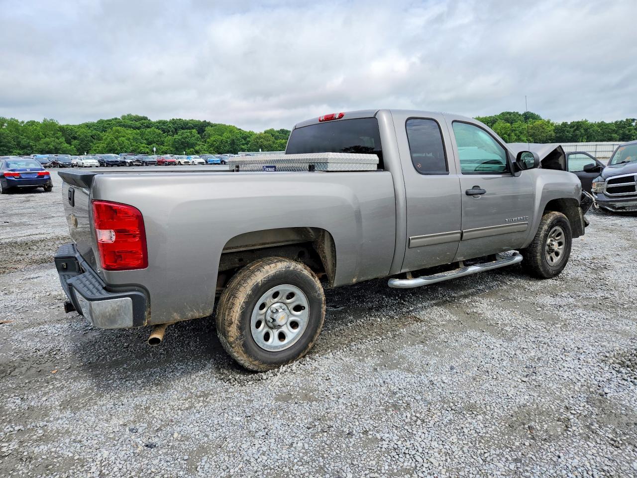 2013 Chevrolet Silverado C1500 Ls Silver vin: 1GCRCREA5DZ211880