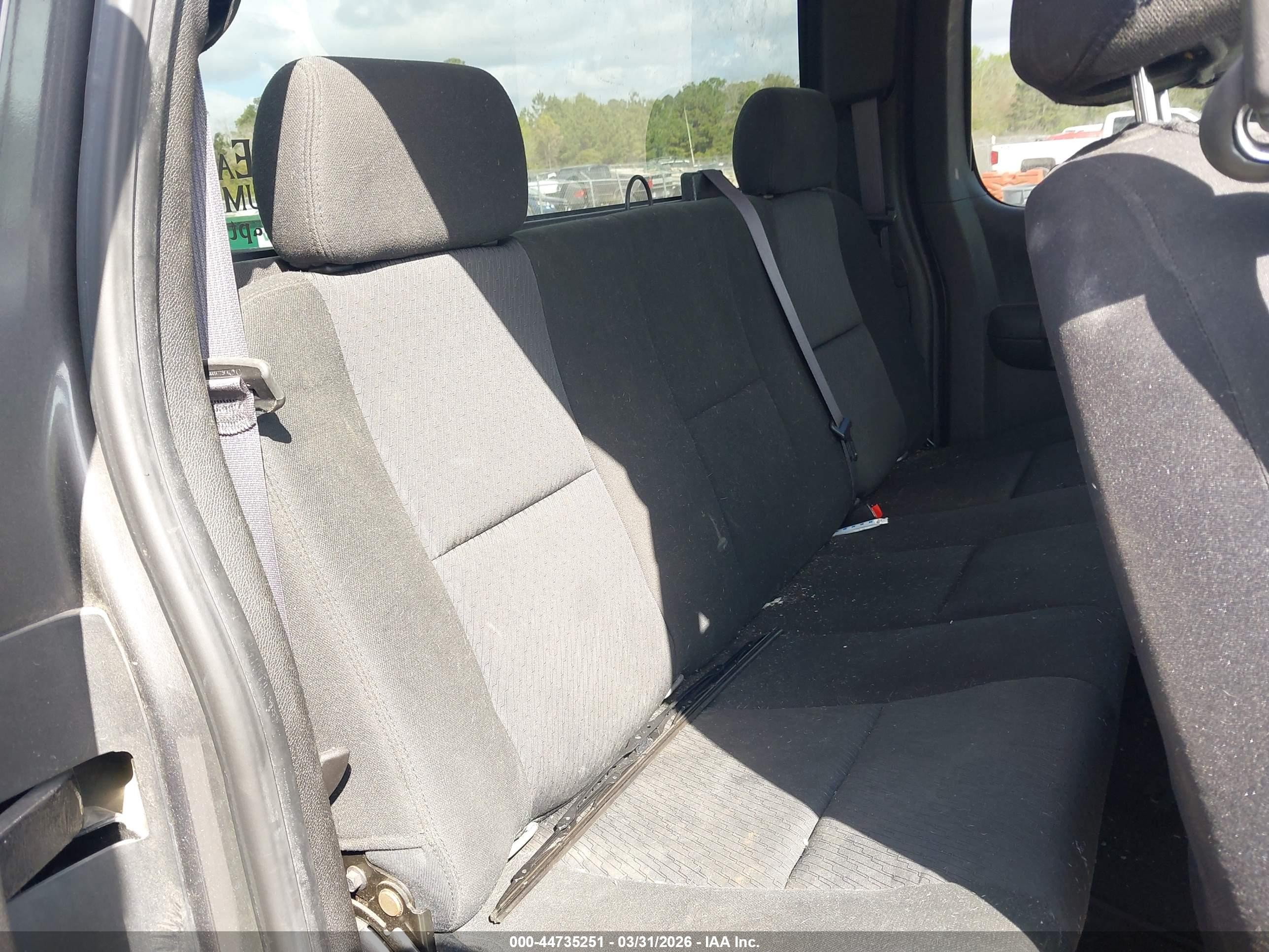 2011 Chevrolet Silverado 1500 Ls Серый vin: 1GCRCREA6BZ282681
