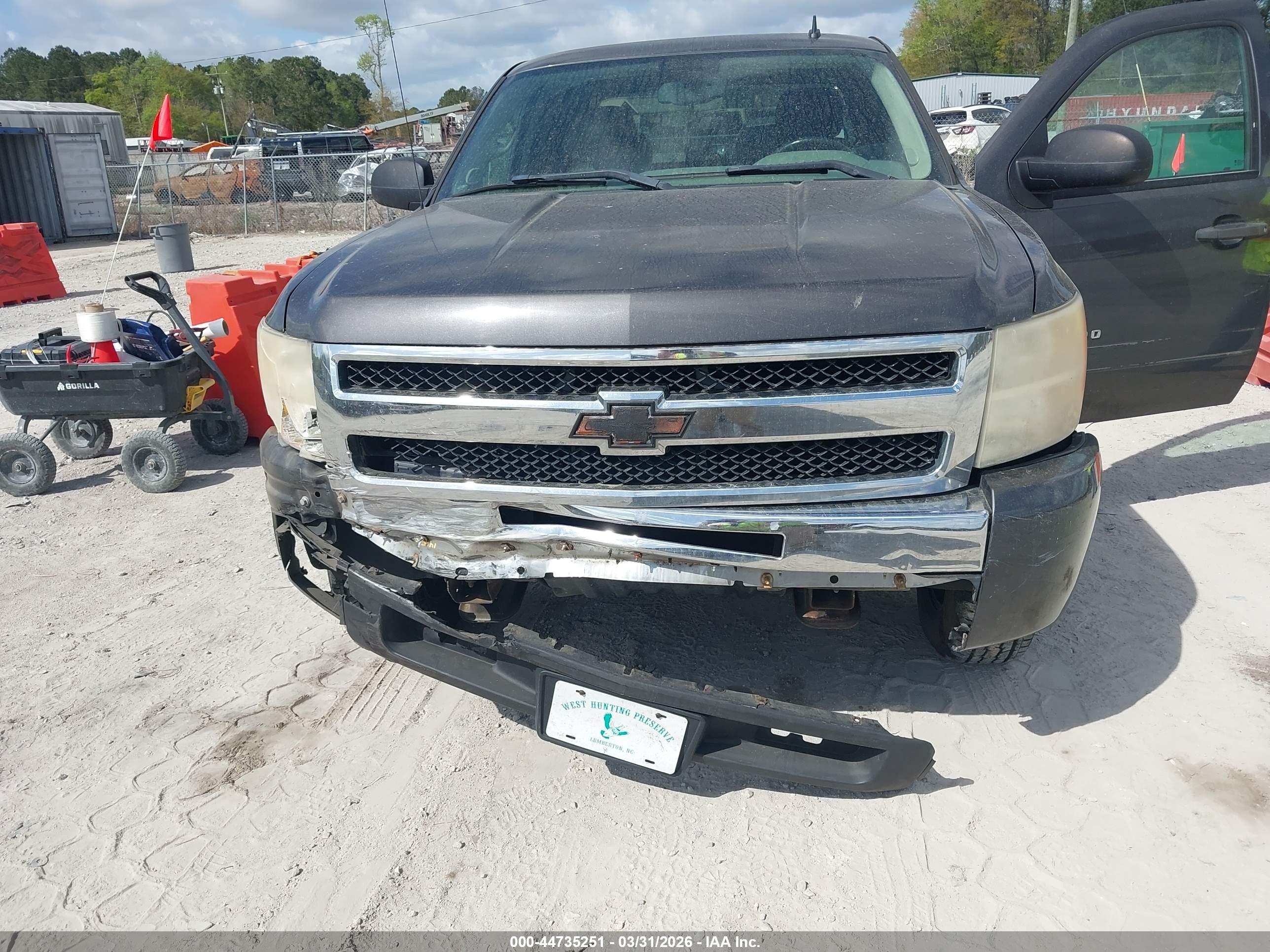 2011 Chevrolet Silverado 1500 Ls Серый vin: 1GCRCREA6BZ282681