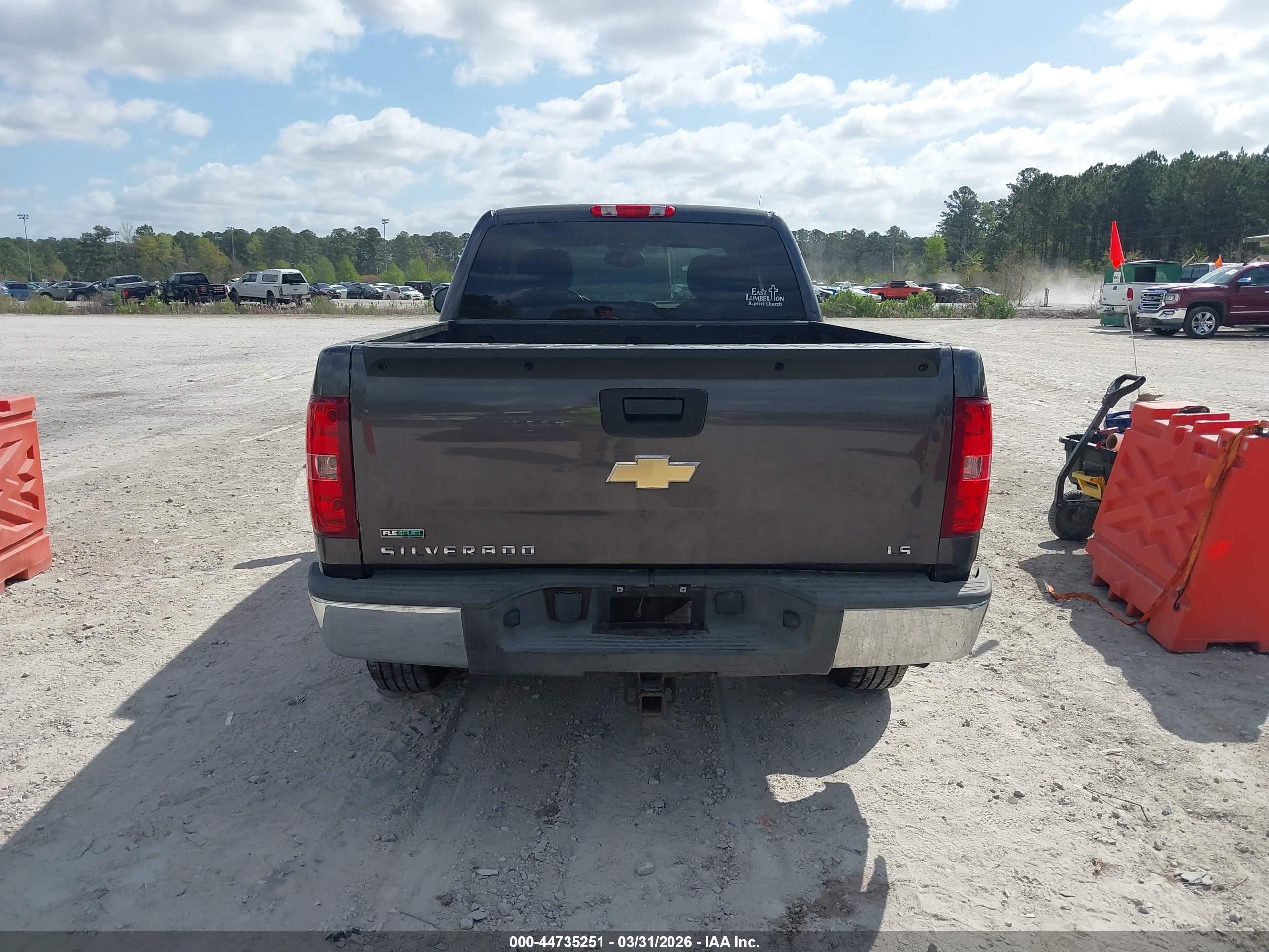 2011 Chevrolet Silverado 1500 Ls Серый vin: 1GCRCREA6BZ282681