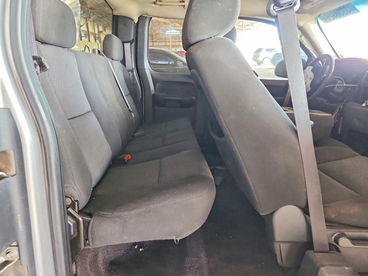 2011 Chevrolet Silverado C1500 Ls Silver vin: 1GCRCREA7BZ125287