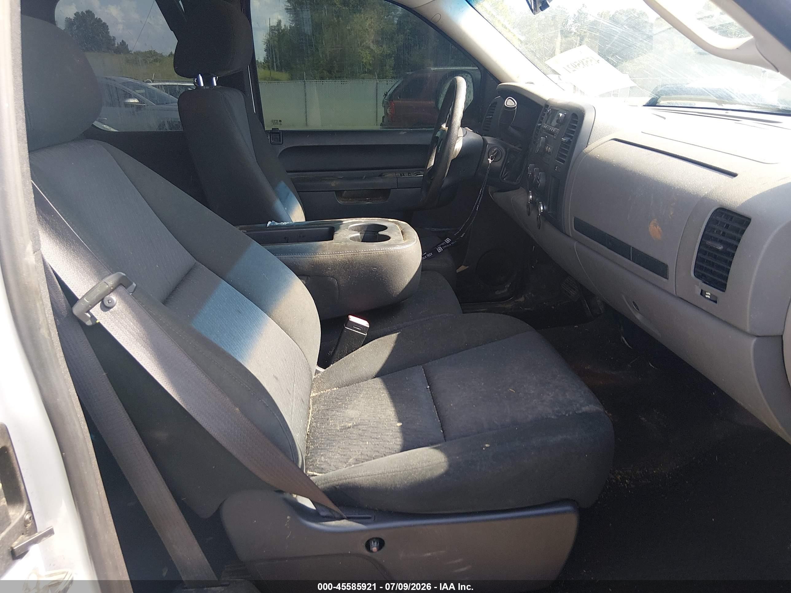 2011 Chevrolet Silverado 1500 Ls White vin: 1GCRCREA9BZ432606