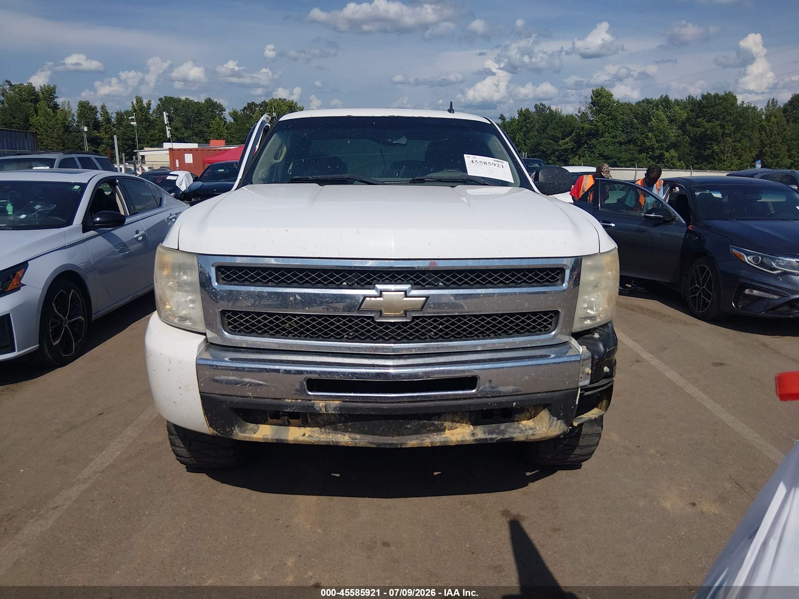 2011 Chevrolet Silverado 1500 Ls White vin: 1GCRCREA9BZ432606