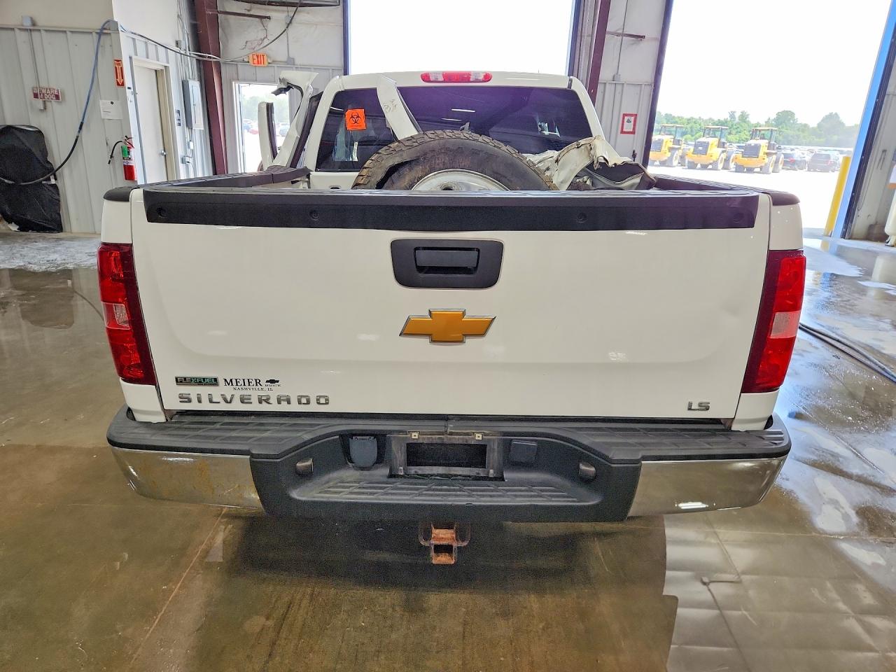 2012 Chevrolet Silverado C1500 Ls White vin: 1GCRCREA9CZ124725
