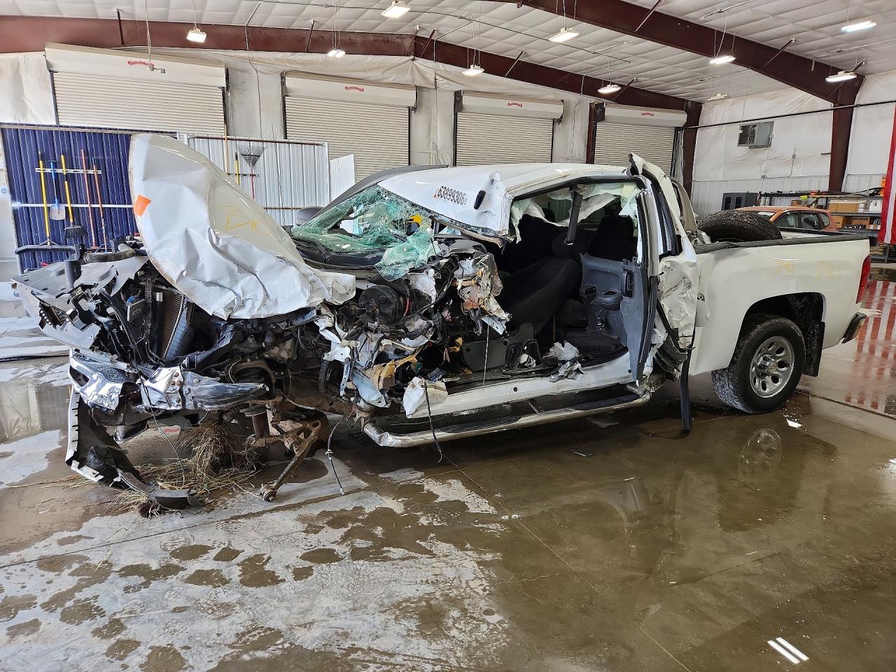 2012 Chevrolet Silverado C1500 Ls White vin: 1GCRCREA9CZ124725