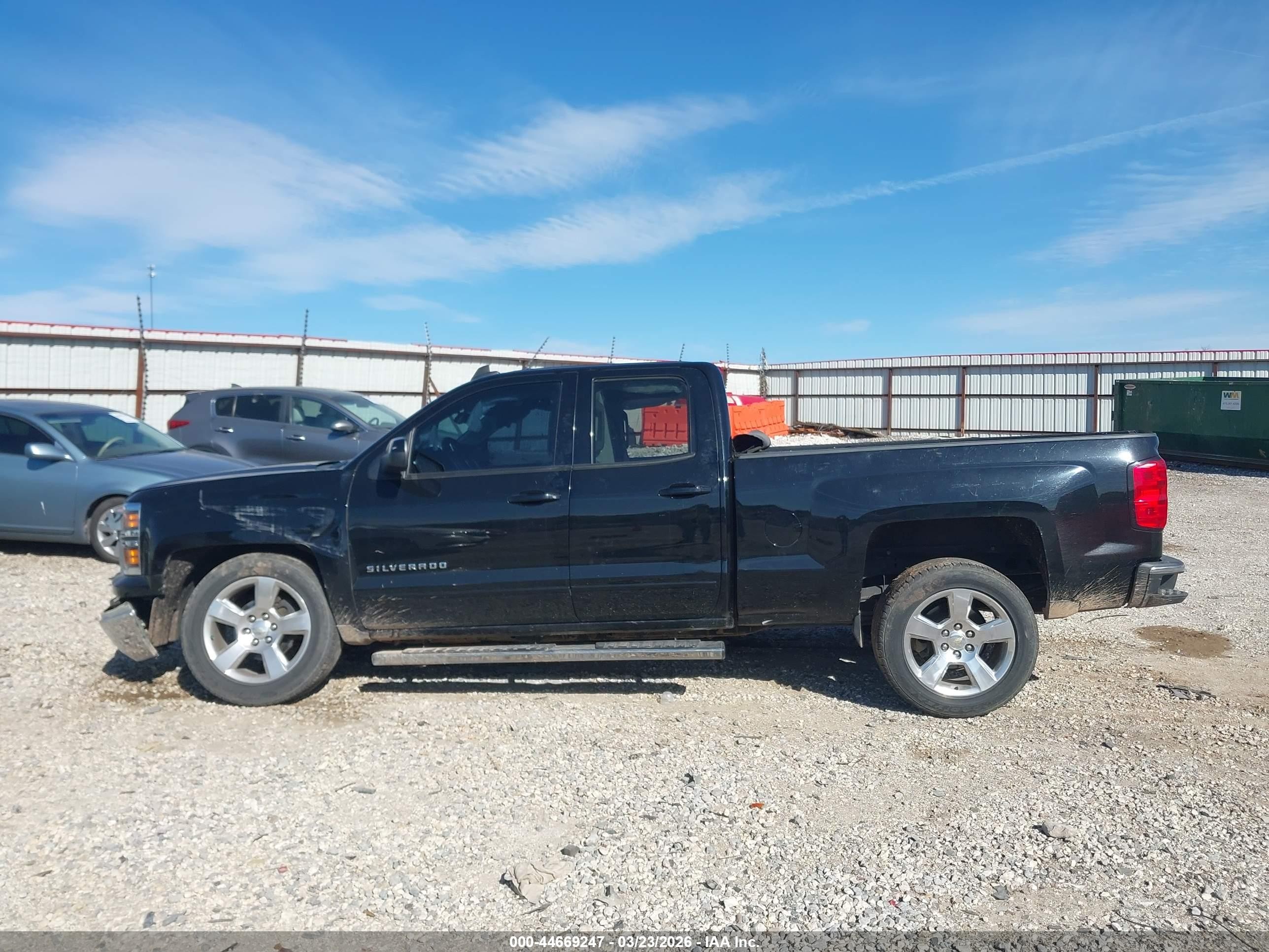 2015 Chevrolet Silverado 1500 1lt Black vin: 1GCRCREC0FZ230843