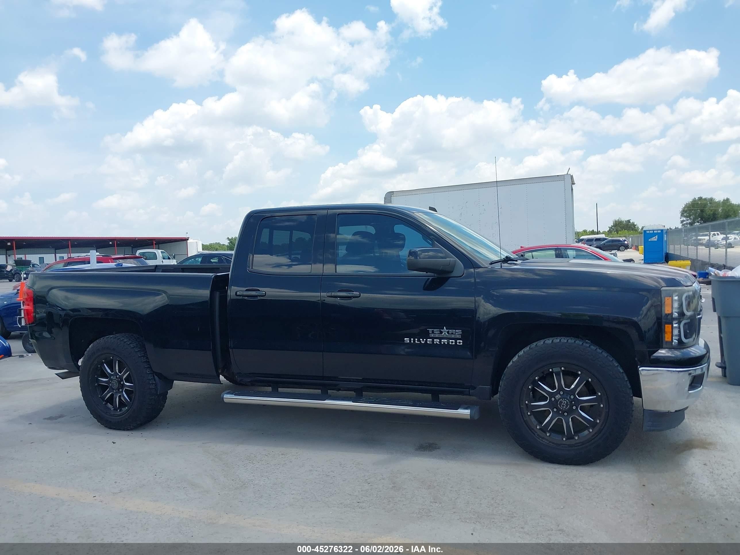 2014 Chevrolet Silverado 1500 1lt Black vin: 1GCRCREC2EZ116549