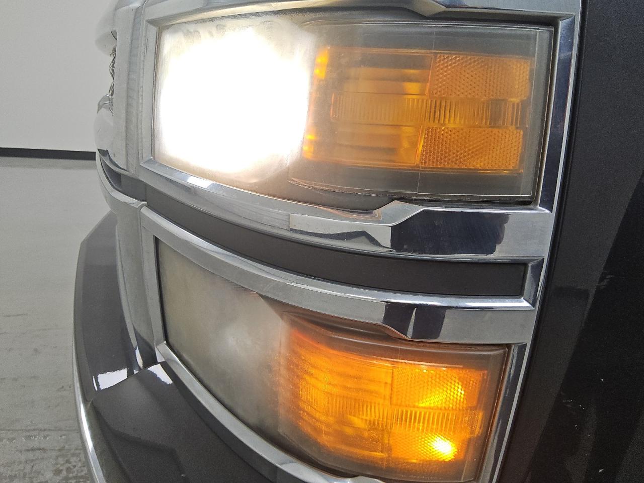 2014 Chevrolet Silverado C1500 Lt Charcoal vin: 1GCRCREC2EZ257993 Damage: Left Head Lamp, Faded, Acceptable
