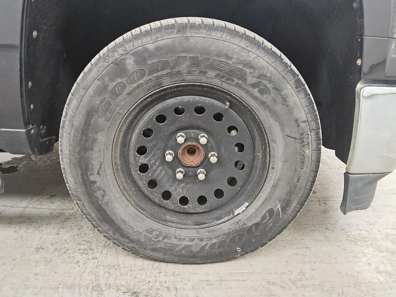 2014 Chevrolet Silverado C1500 Lt Charcoal vin: 1GCRCREC2EZ257993 Damage: Right Front Wheel, Mismatched, Replacement Required