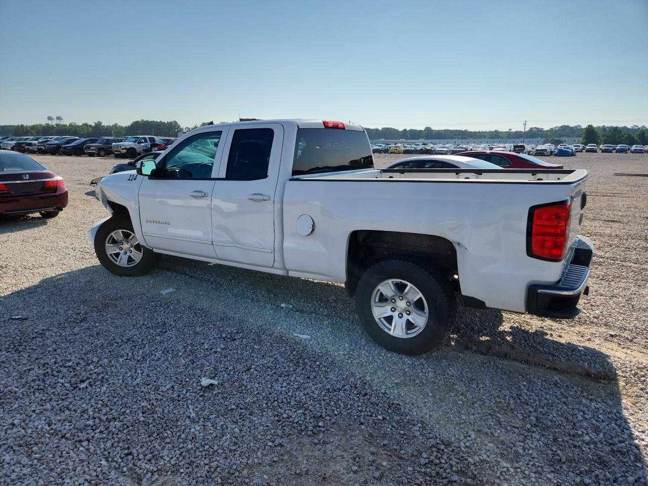 2015 Chevrolet 1500 Picku White vin: 1GCRCREC2FZ349879