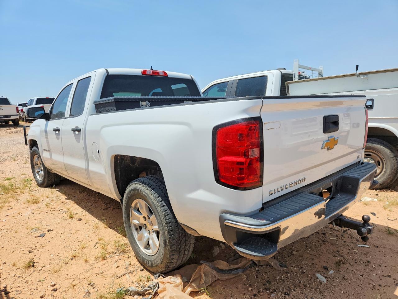 2014 Chevrolet Silverado C1500 Lt White vin: 1GCRCREC5EZ114939