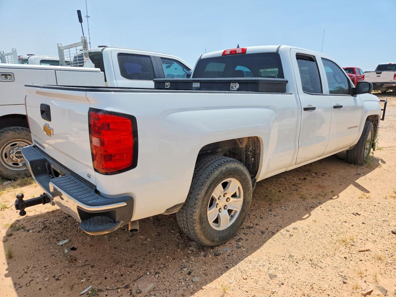 2014 Chevrolet Silverado C1500 Lt White vin: 1GCRCREC5EZ114939