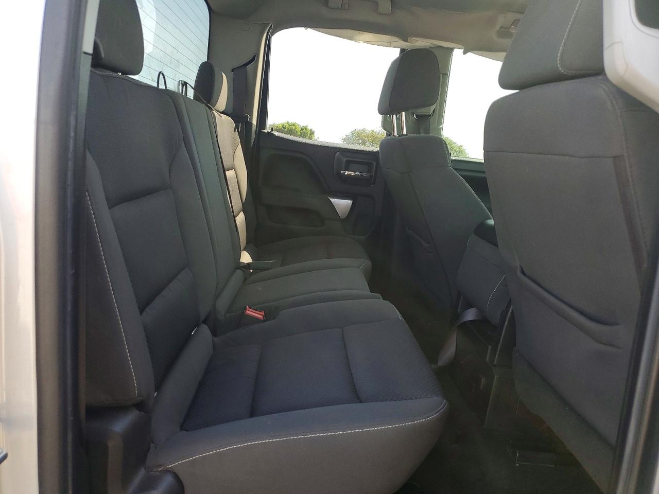 2017 Chevrolet Silverado C1500 Lt Silver vin: 1GCRCREC5HZ210428