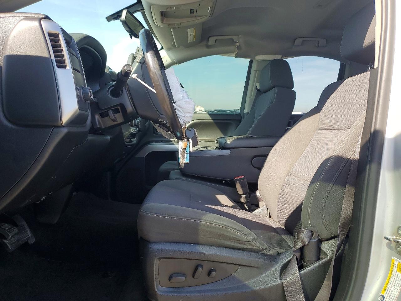 2017 Chevrolet Silverado C1500 Lt Silver vin: 1GCRCREC5HZ210428