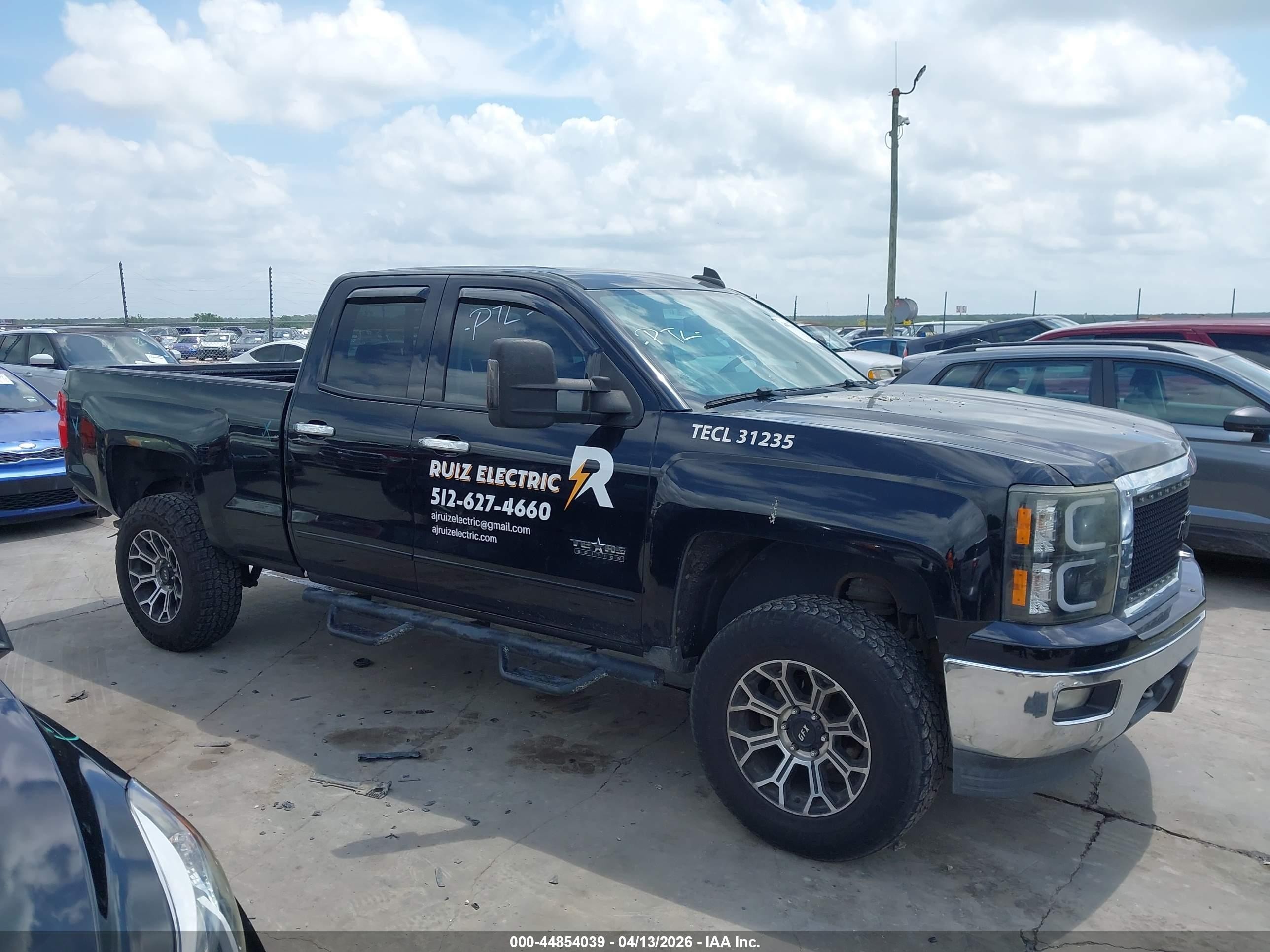 2015 Chevrolet Silverado 1500 1lt Black vin: 1GCRCREC7FZ160323