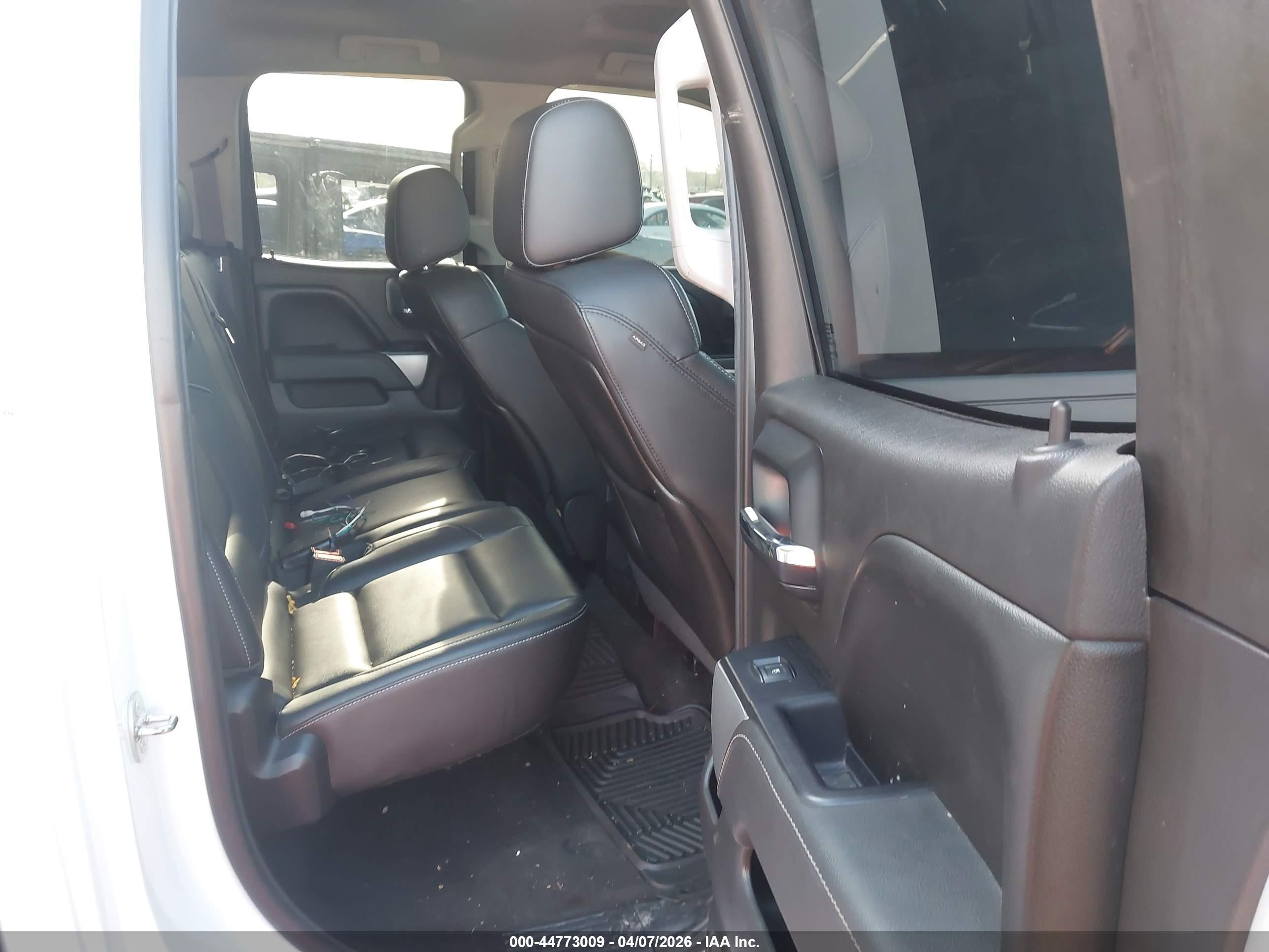 2015 Chevrolet Silverado 1500 2lt White vin: 1GCRCREC9FZ298753