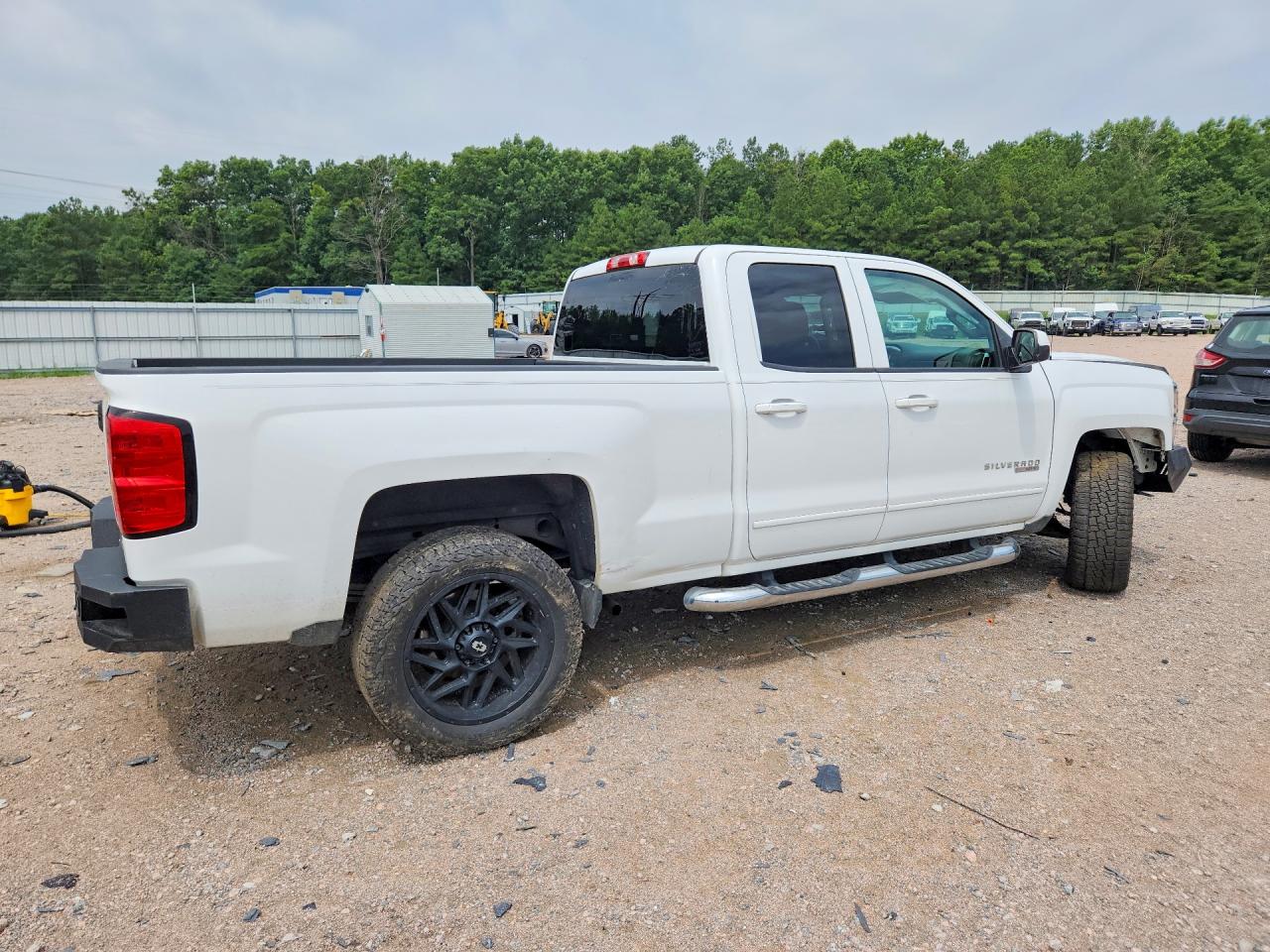 2015 Chevrolet Silverado C1500 Lt White vin: 1GCRCREC9FZ328009