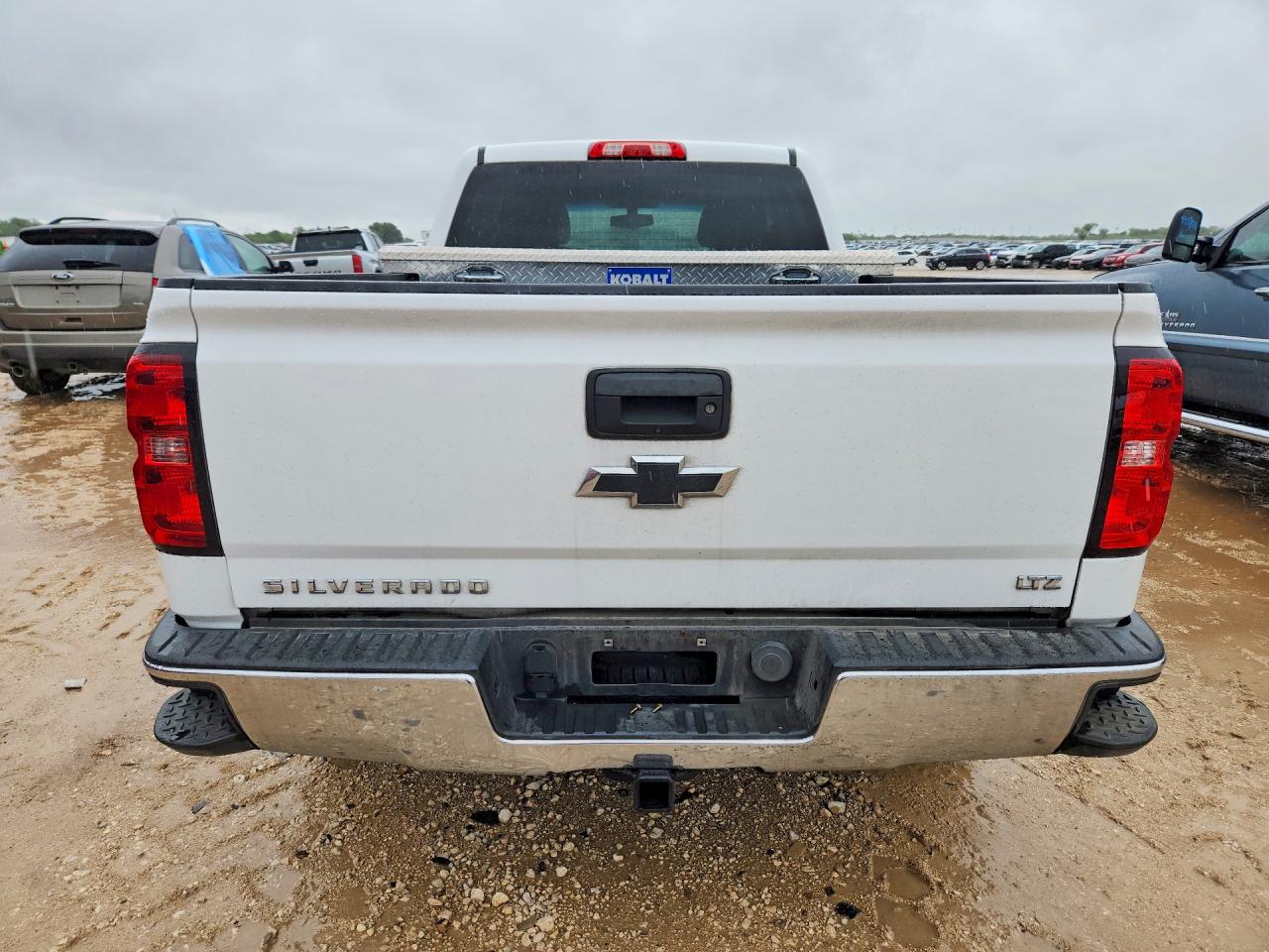 2015 Chevrolet Silverado C1500 Lt White vin: 1GCRCREC9FZ414307