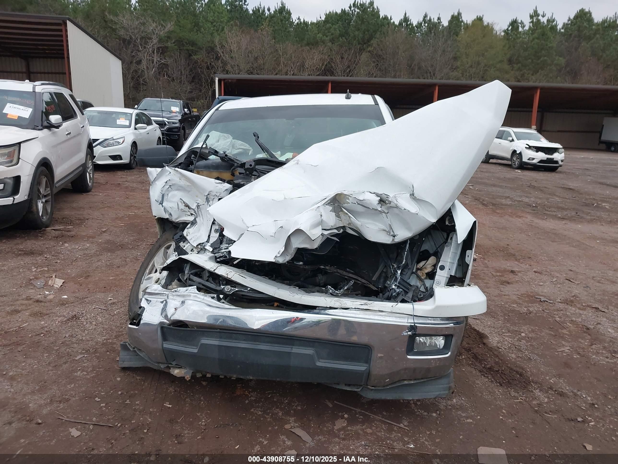 2014 Chevrolet Silverado 1500 1lt White vin: 1GCRCREH6EZ282116