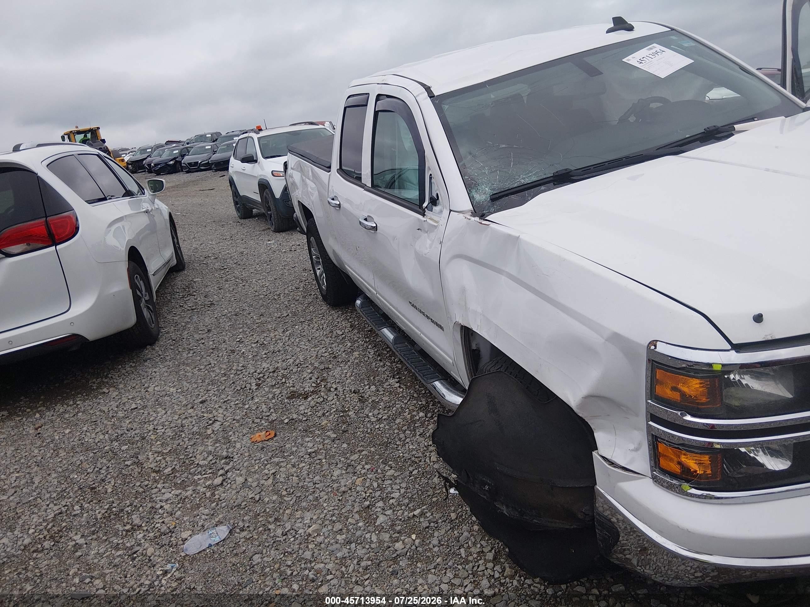 2015 Chevrolet Silverado 1500 Lt White vin: 1GCRCREH6FZ156193