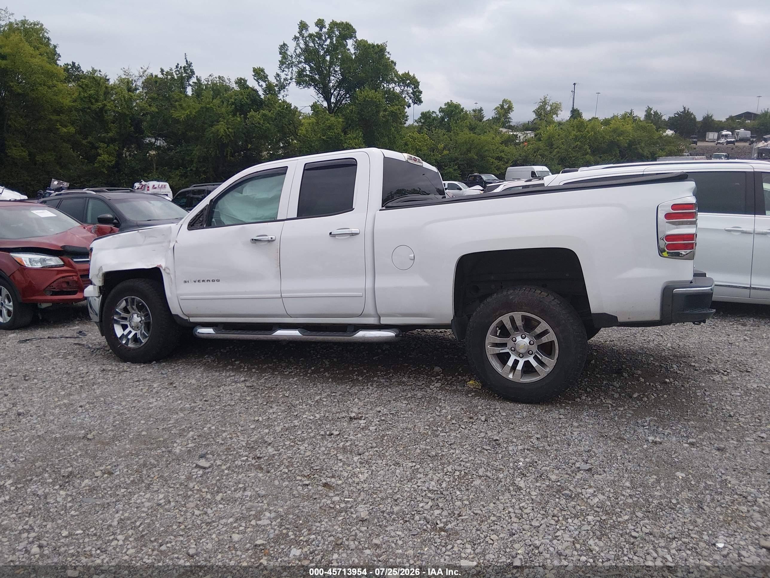 2015 Chevrolet Silverado 1500 Lt White vin: 1GCRCREH6FZ156193