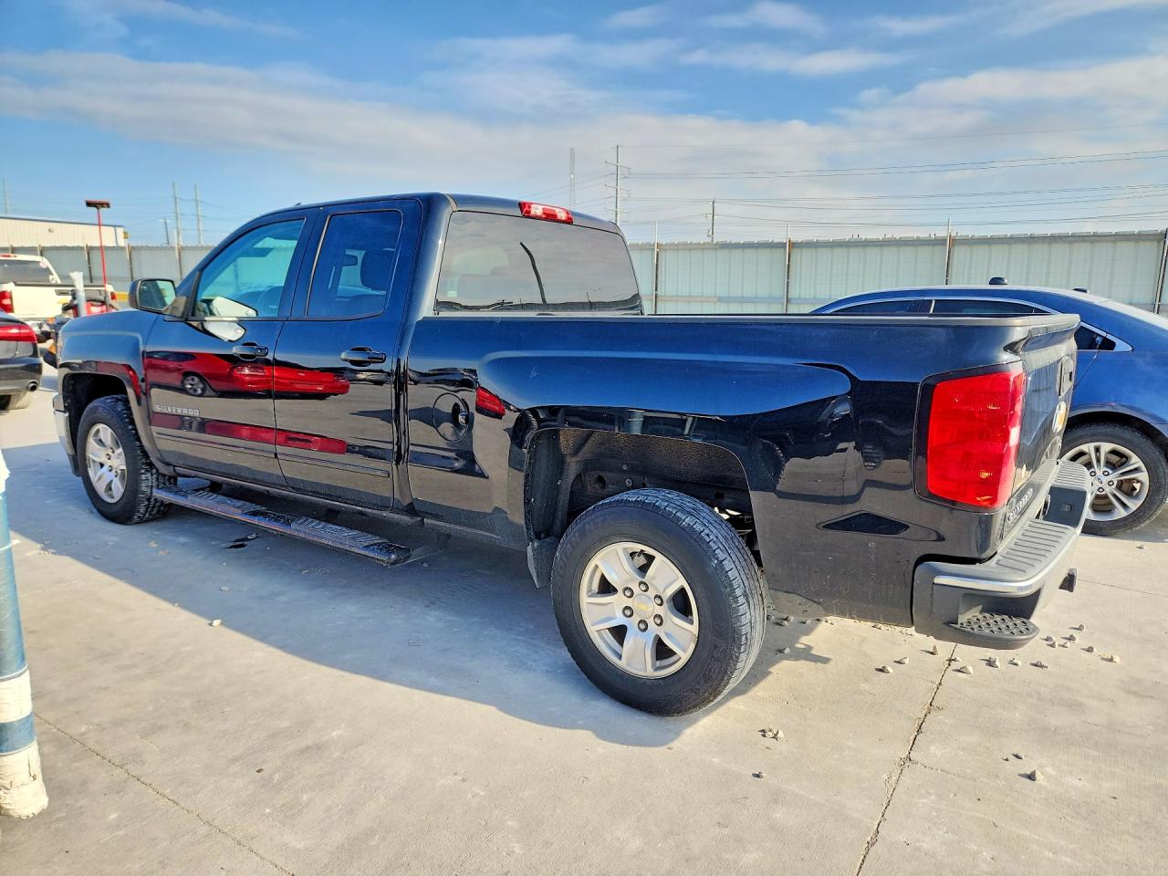 2015 Chevrolet Silverado C1500 Lt Black vin: 1GCRCREH8FZ346092