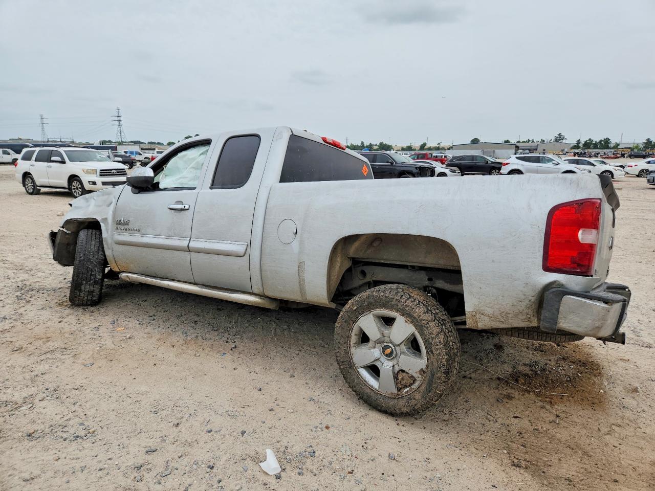 2011 Chevrolet Silverado C1500 Lt Silver vin: 1GCRCSE01BZ200242