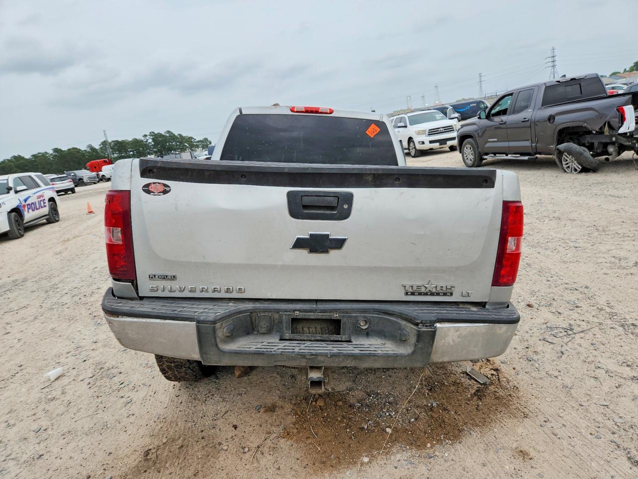 2011 Chevrolet Silverado C1500 Lt Silver vin: 1GCRCSE01BZ200242