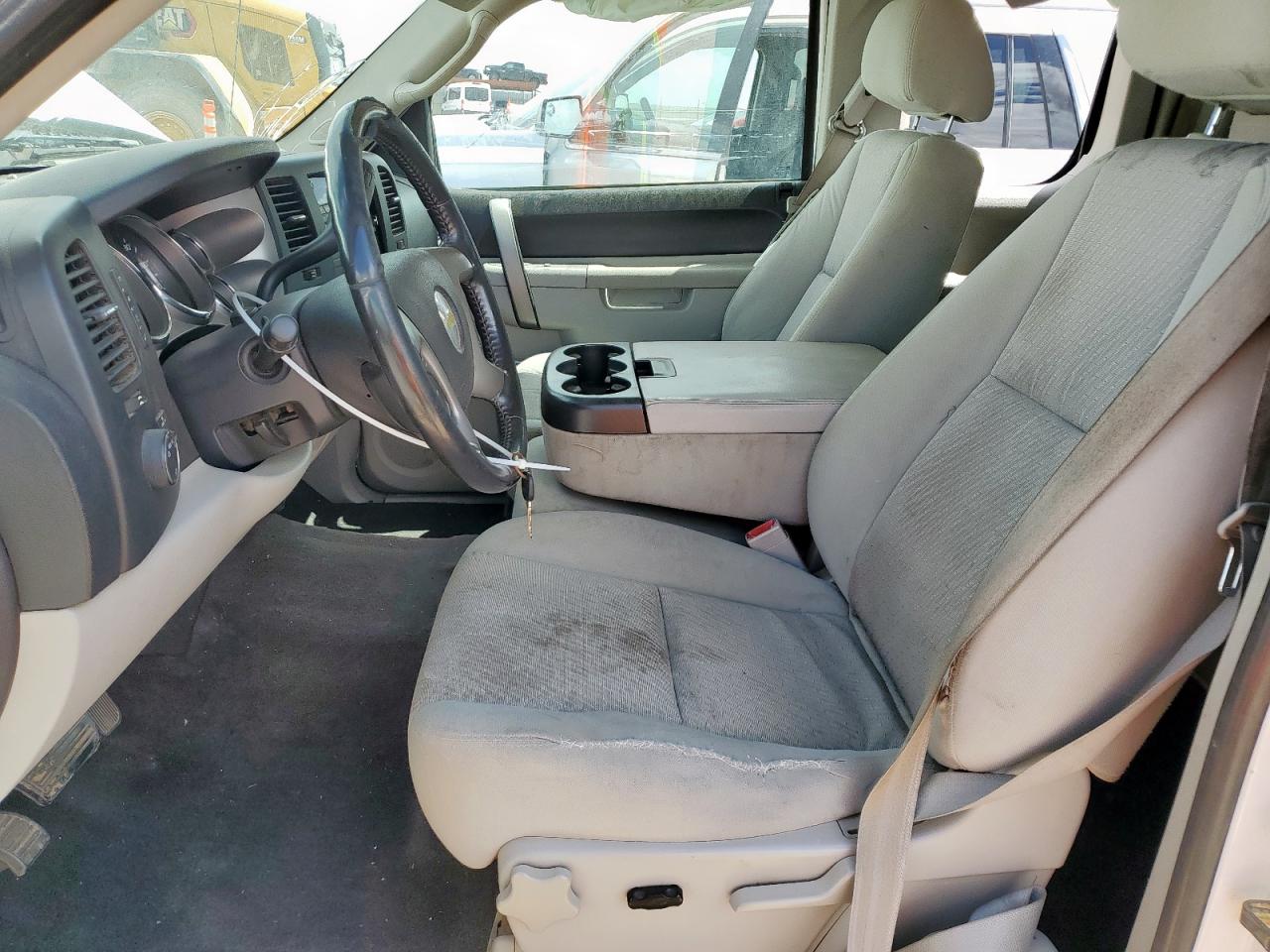 2011 Chevrolet Silverado C1500 Lt White vin: 1GCRCSE01BZ218630
