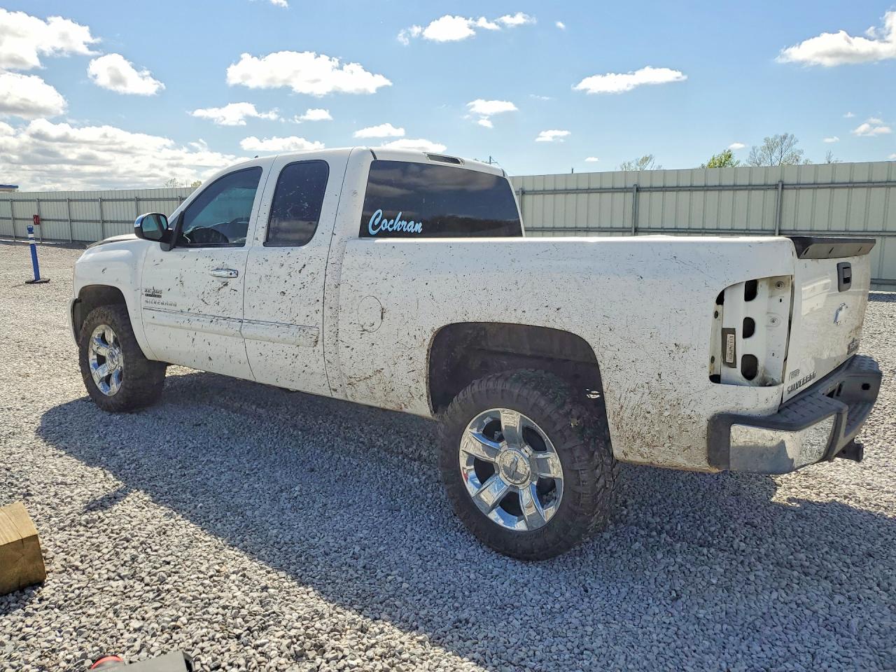 2011 Chevrolet Silverado C1500 Lt White vin: 1GCRCSE02BZ143114