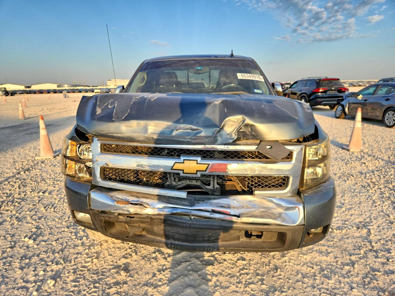 2011 Chevrolet Silverado C1500 Lt Blue vin: 1GCRCSE02BZ296401
