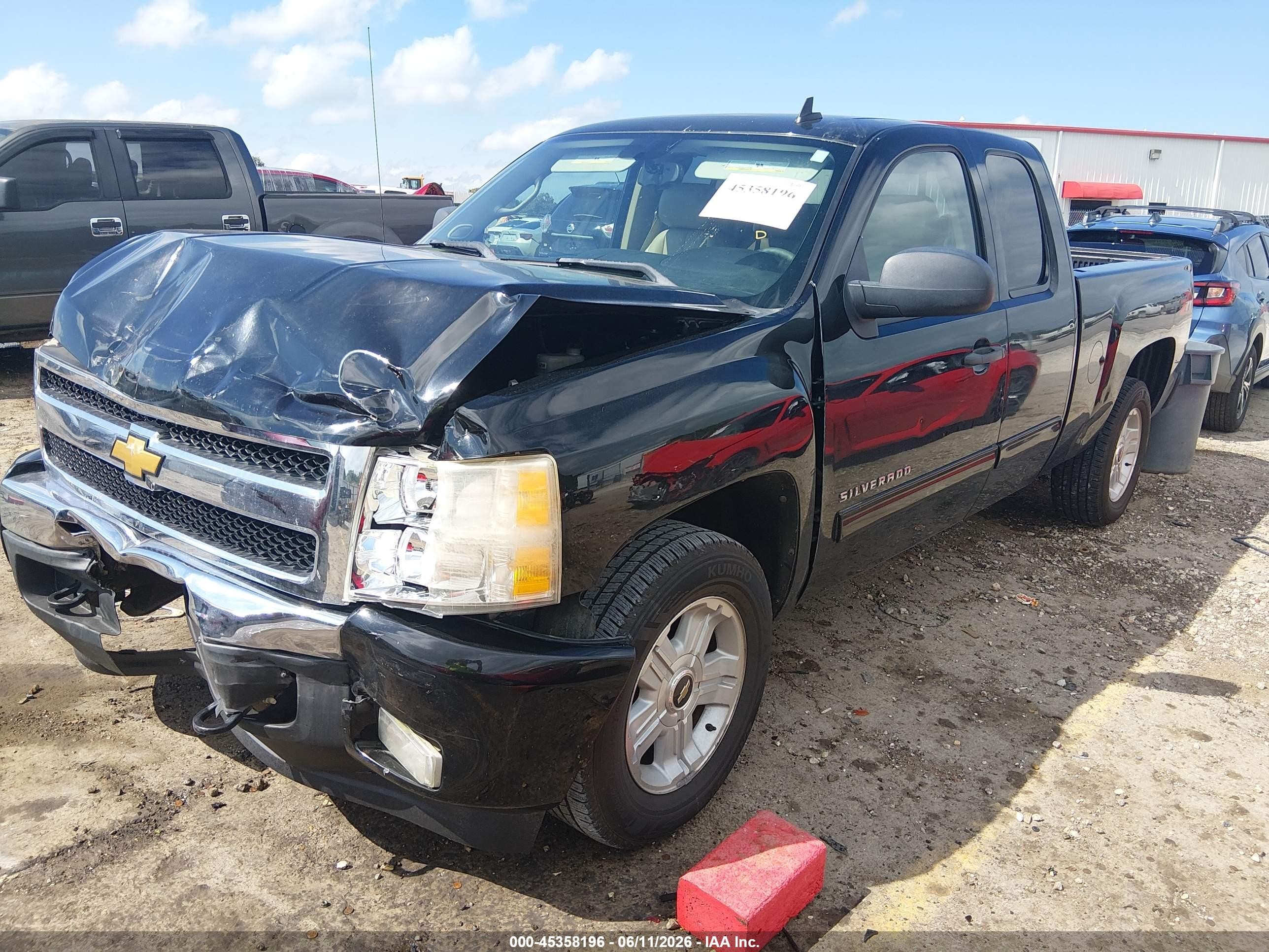 2011 Chevrolet Silverado 1500 Lt Black vin: 1GCRCSE02BZ442263