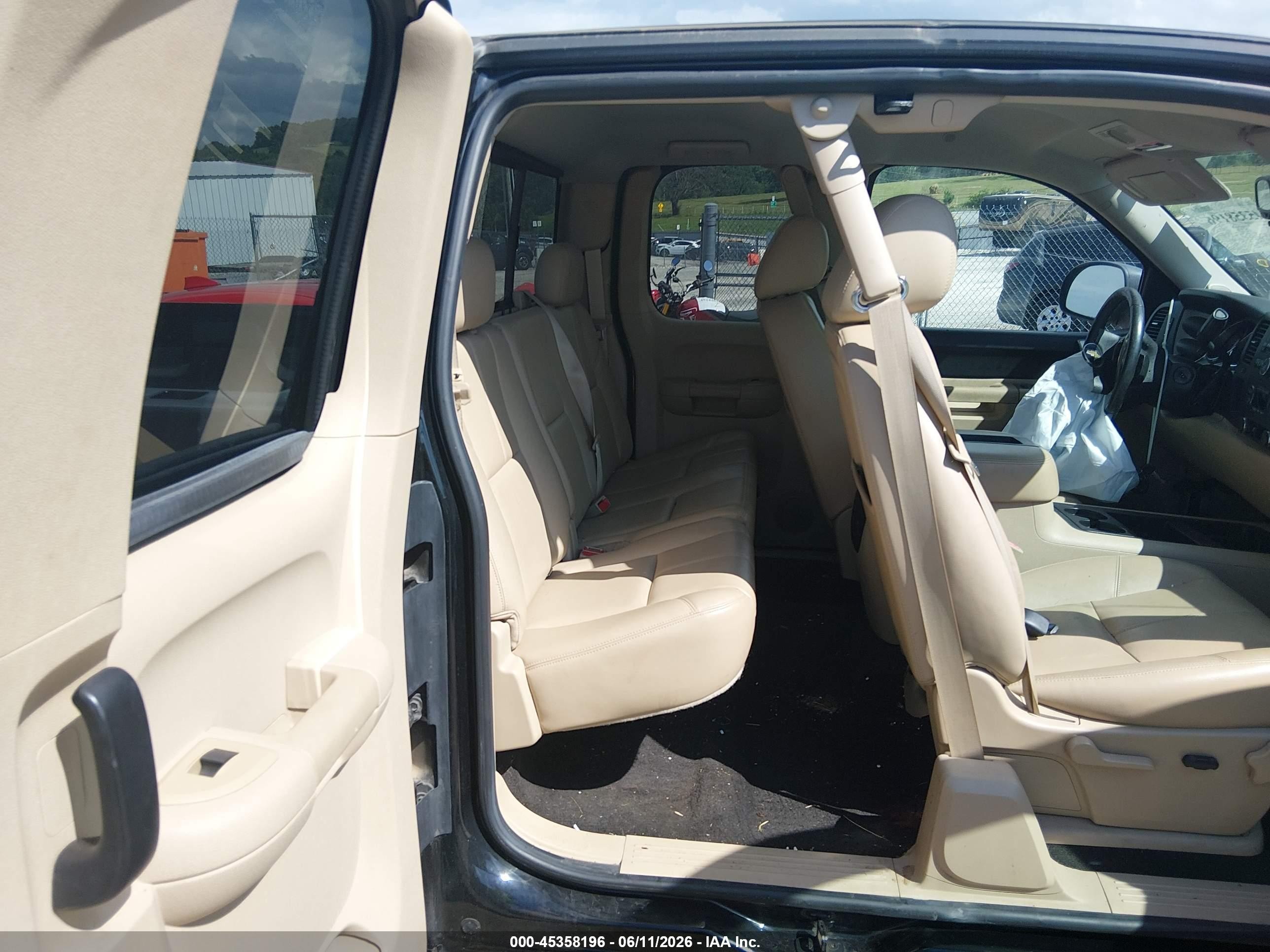 2011 Chevrolet Silverado 1500 Lt Black vin: 1GCRCSE02BZ442263