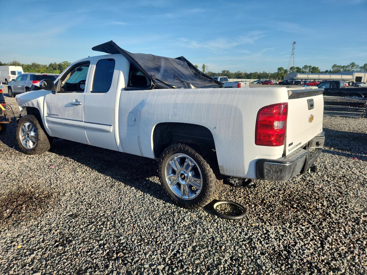 2012 Chevrolet Silverado C1500 Lt White vin: 1GCRCSE02CZ281799
