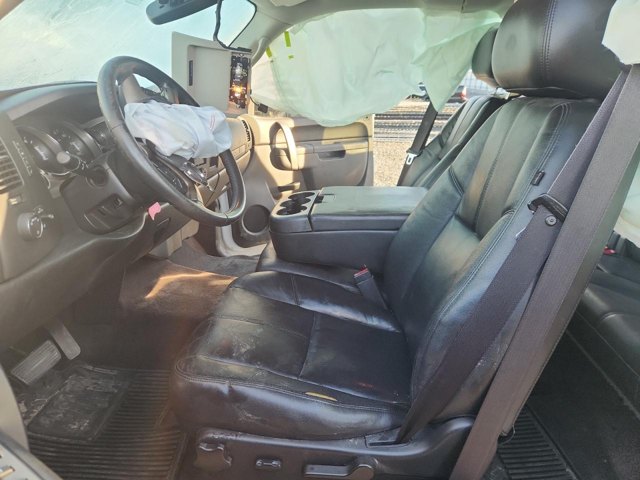 2012 Chevrolet Silverado C1500 Lt White vin: 1GCRCSE02CZ281799