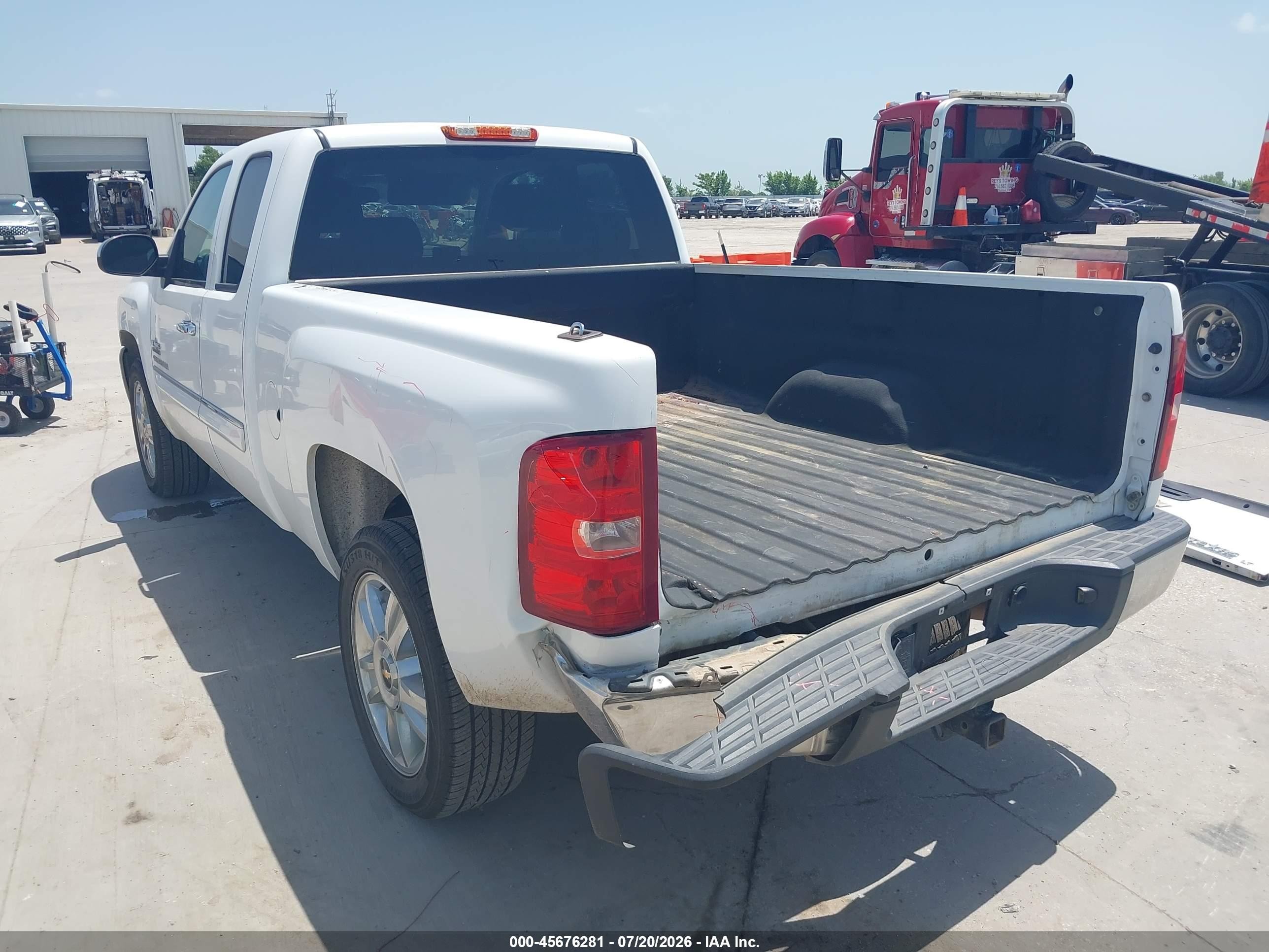 2012 Chevrolet Silverado 1500 Lt White vin: 1GCRCSE02CZ297100