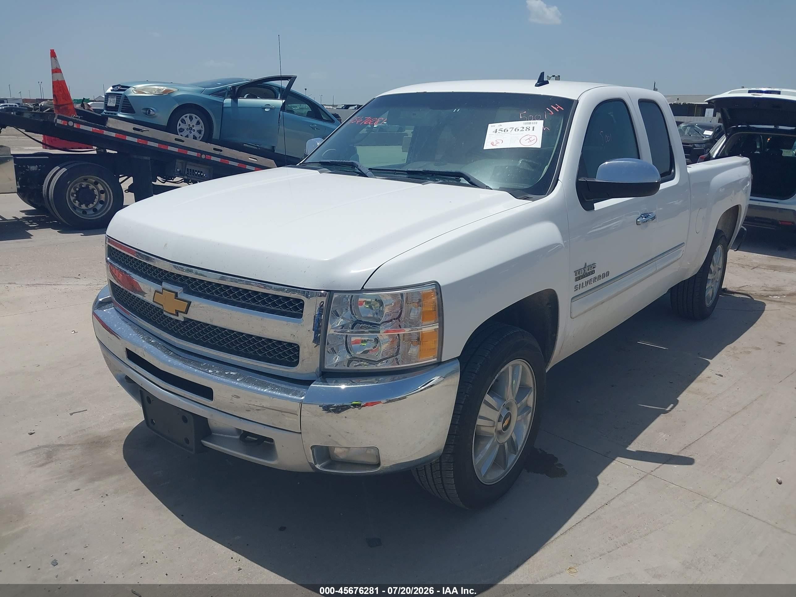 2012 Chevrolet Silverado 1500 Lt White vin: 1GCRCSE02CZ297100