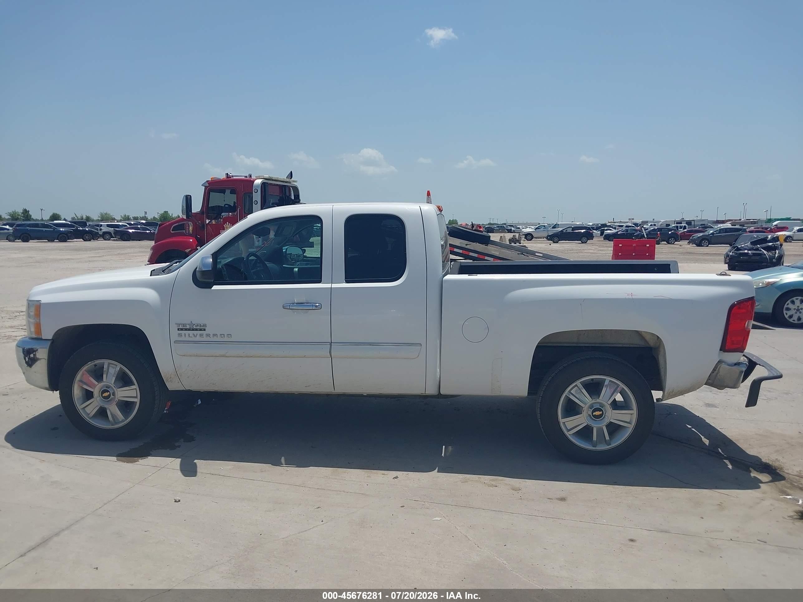 2012 Chevrolet Silverado 1500 Lt White vin: 1GCRCSE02CZ297100