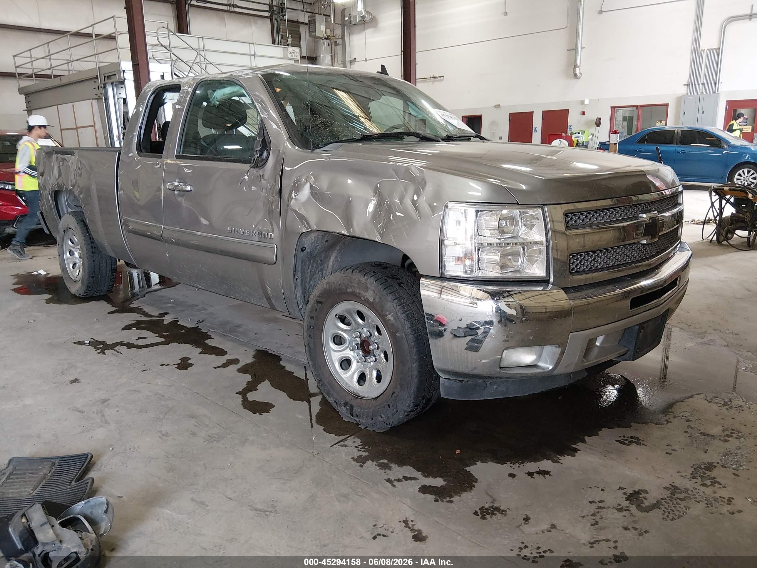 2013 Chevrolet Silverado 1500 Lt Silver vin: 1GCRCSE03DZ363414